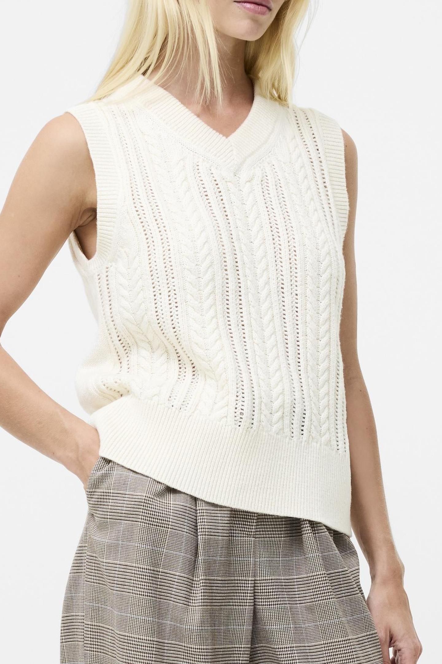 GLINDA CABLE KNIT VEST PORCELAIN CREAM 2
