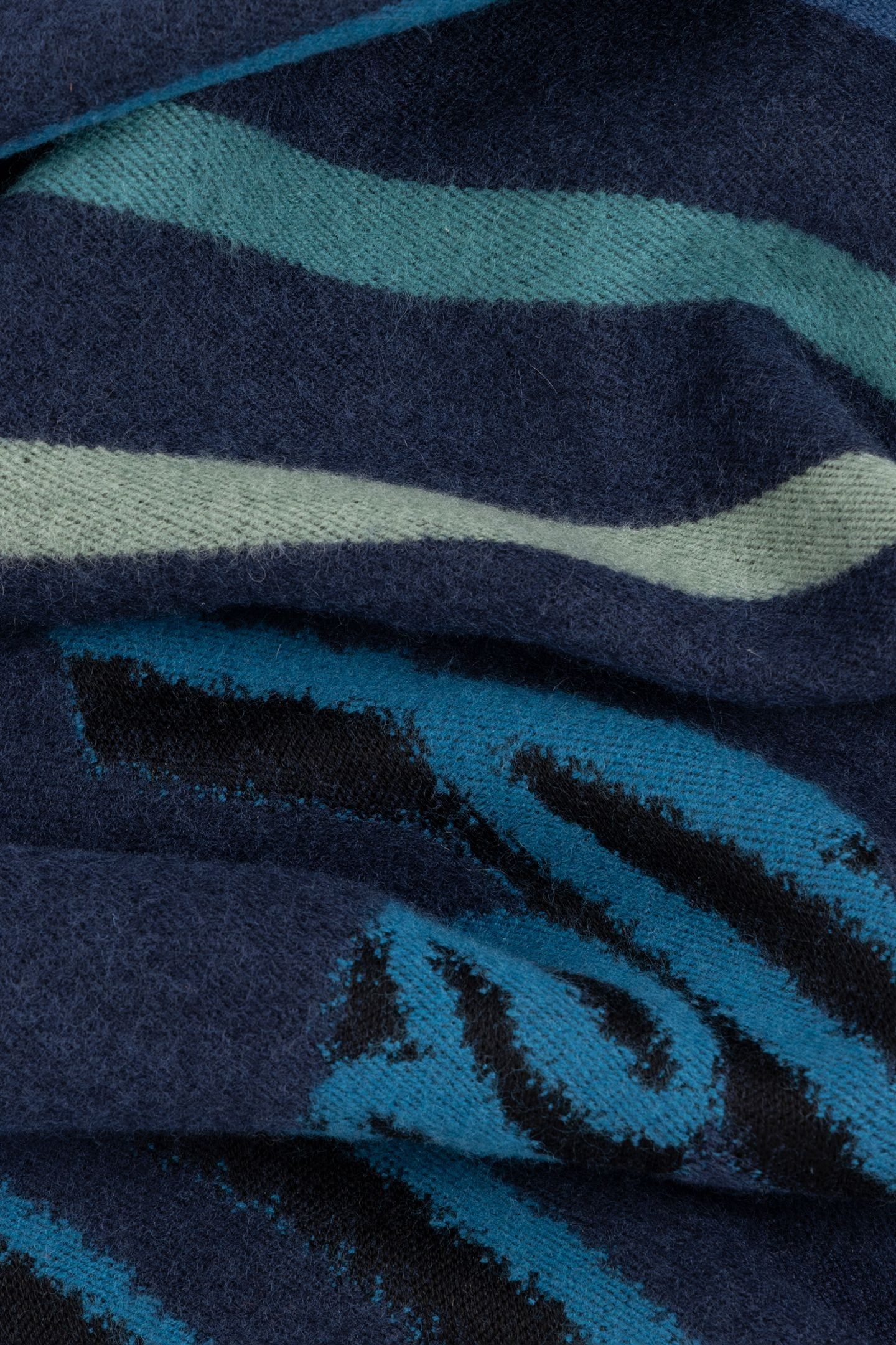 MEN SCARF LOGO JACQUARD NAVY 8