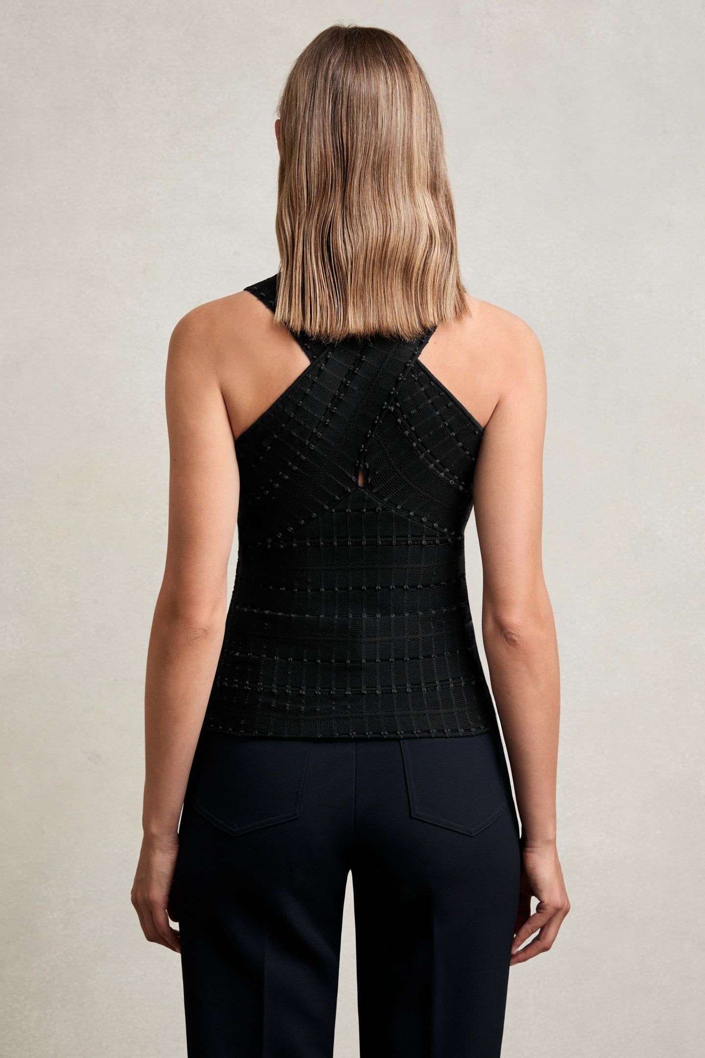 CROSS NECK TEXTURE TOP BLACK 2