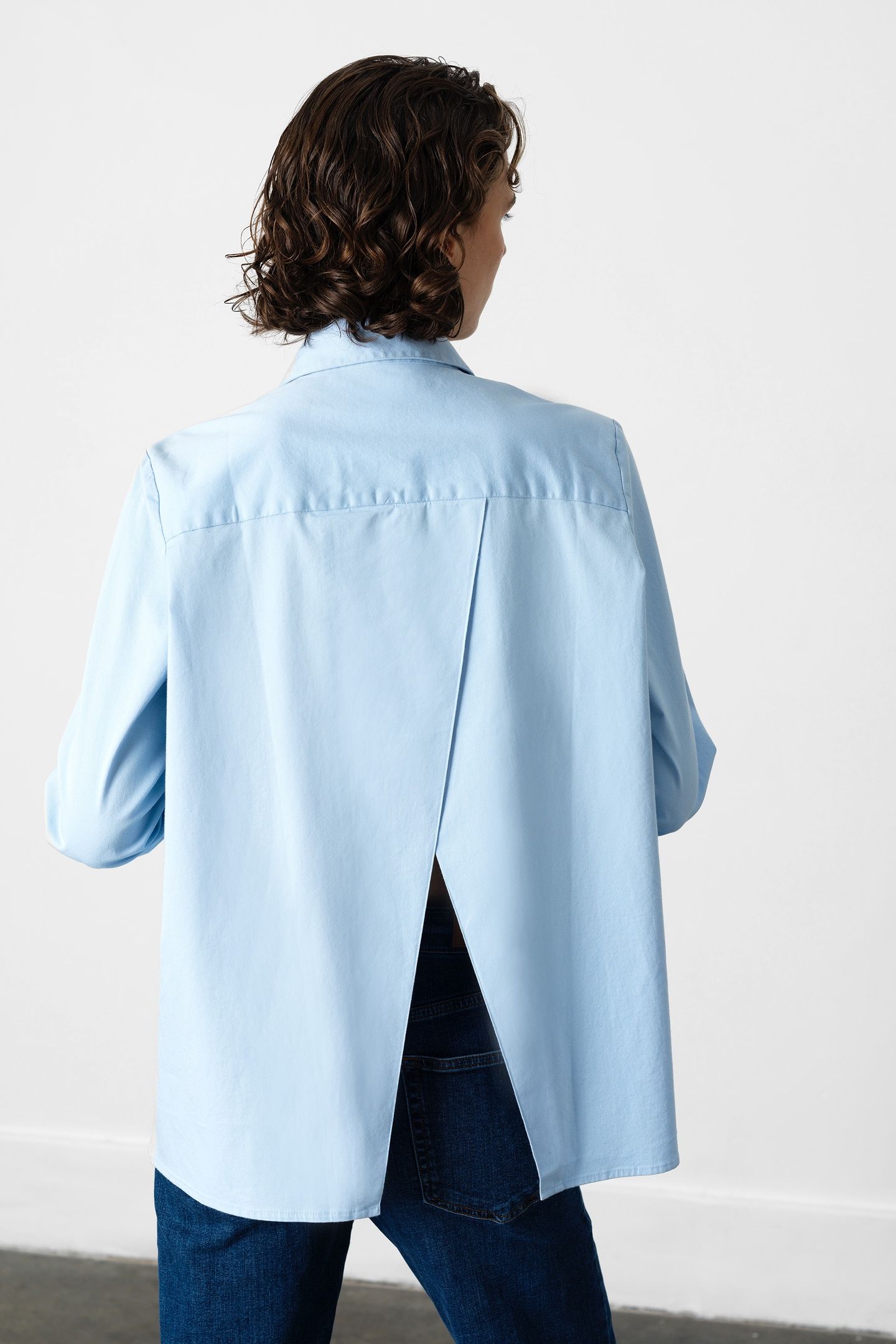 KESHA BACK SLIT SHIRT ARCTIC BLUE 4