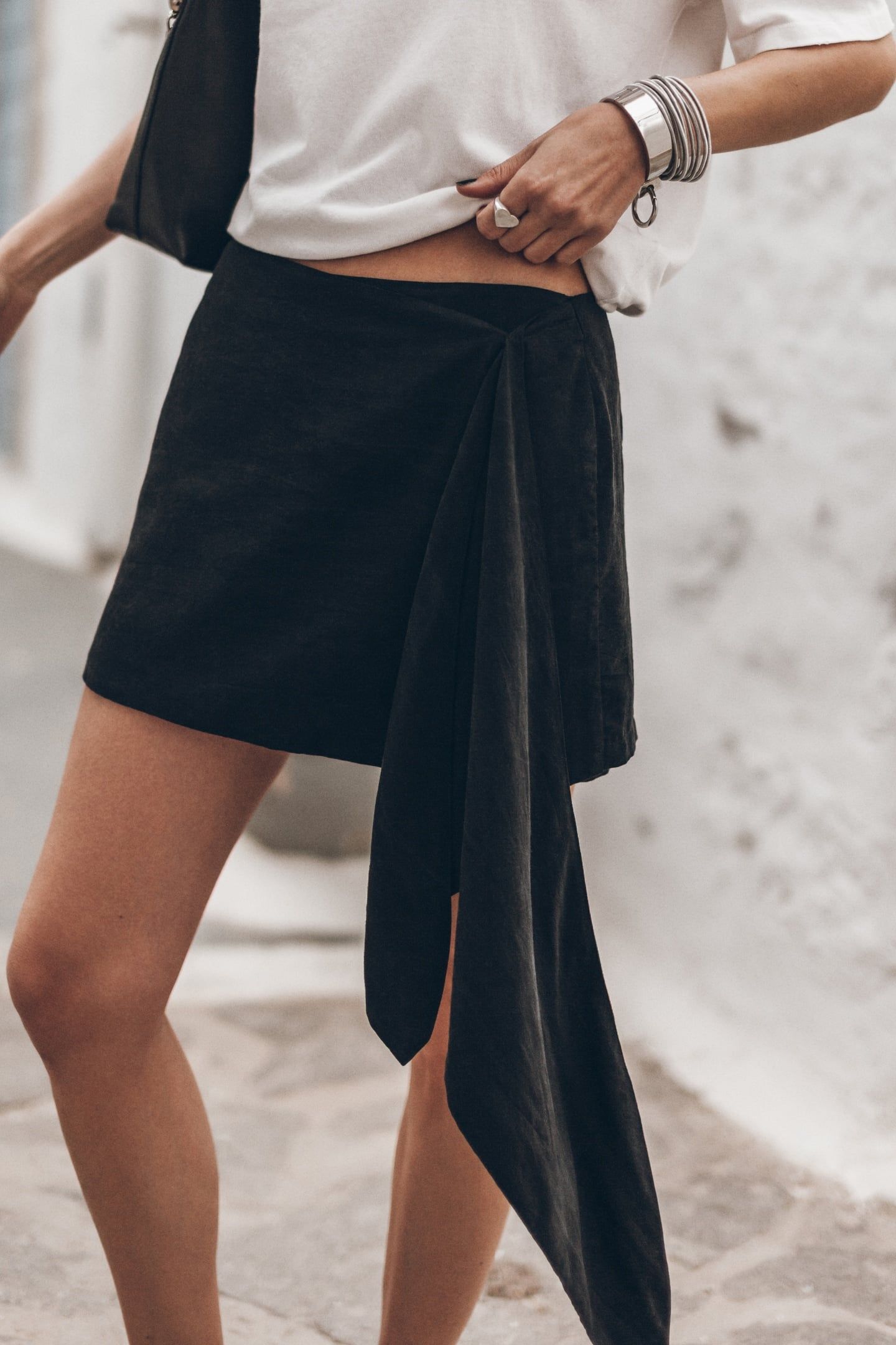 THE DARK CASCADE SKIRT BLACK 1