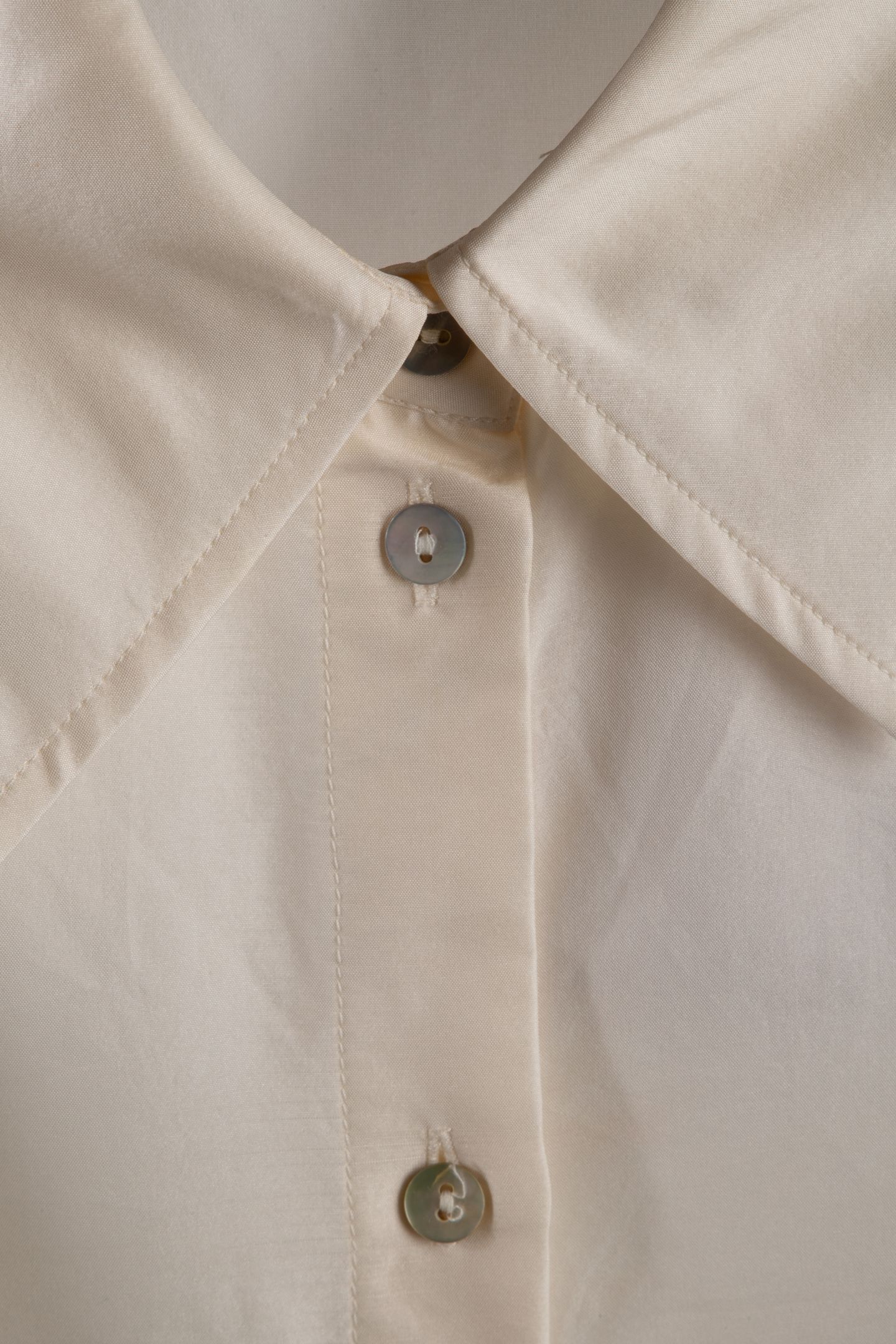 ST GULI SILK SHIRT WHITE 4