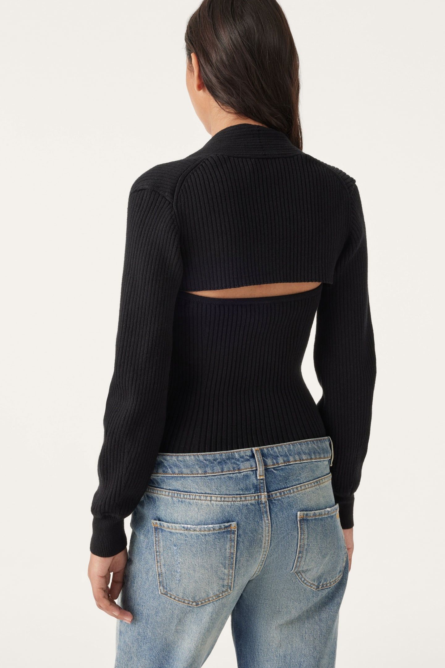 SHORT CARDIGAN BLACK 3