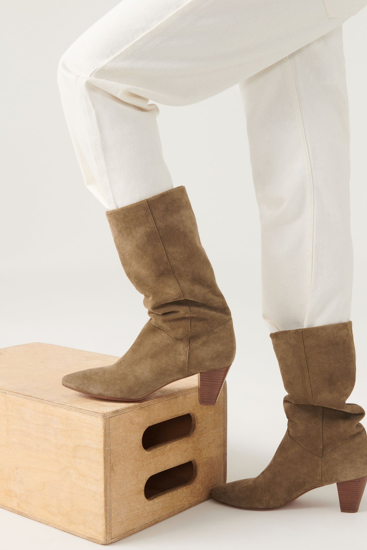 BOOTS OLIVE 4