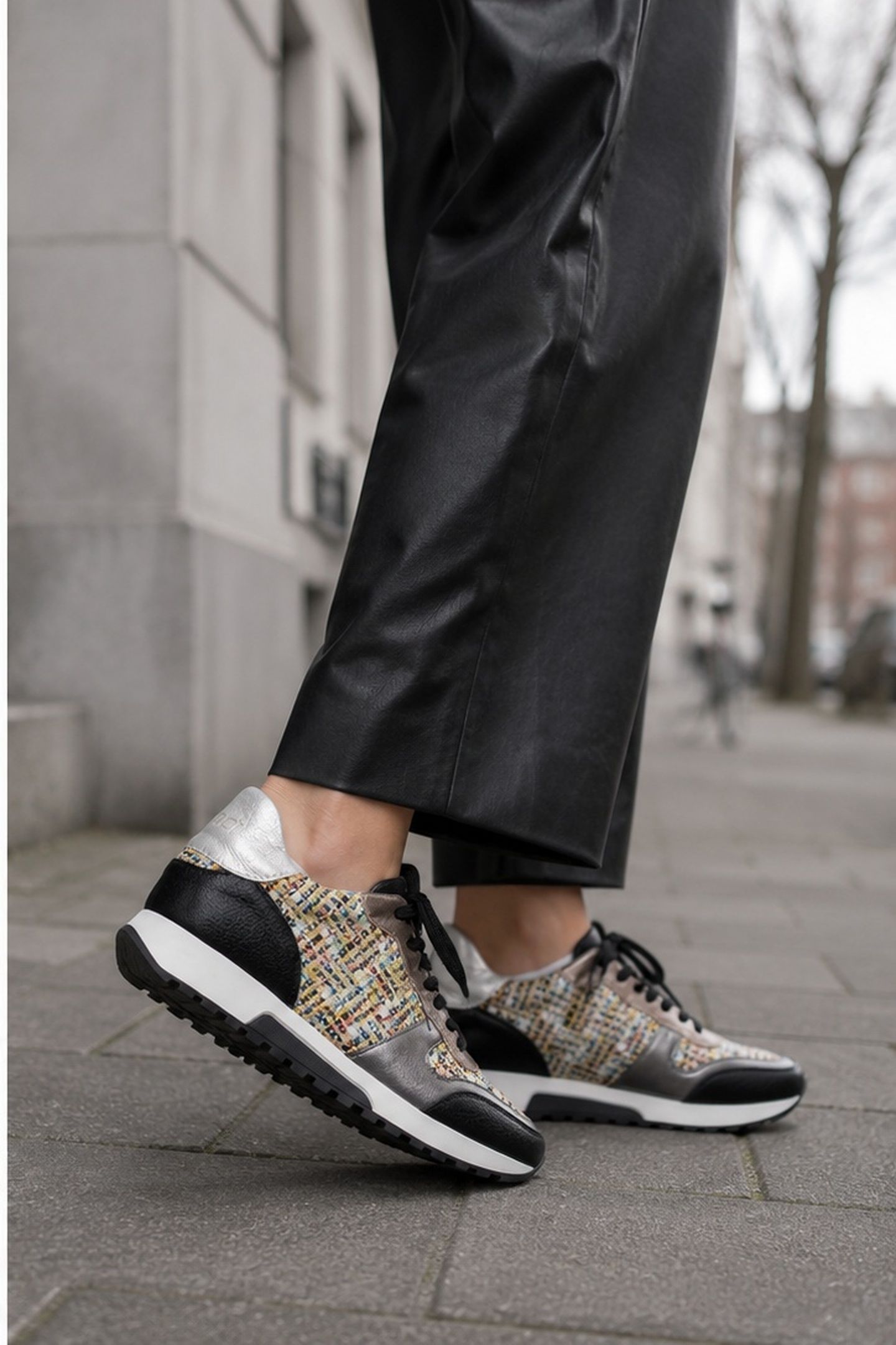 DUMFRIES TWEED BLACK / CIPRA 3