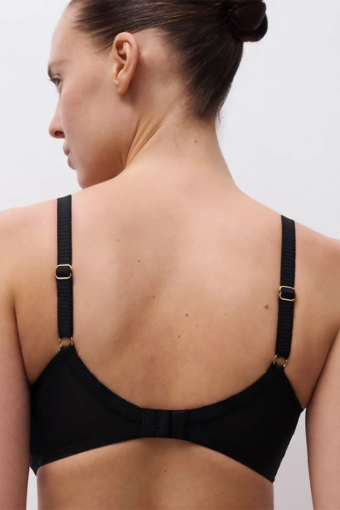 CO BRA UNDERW. VERY COVERING BLACK JEWELS 2