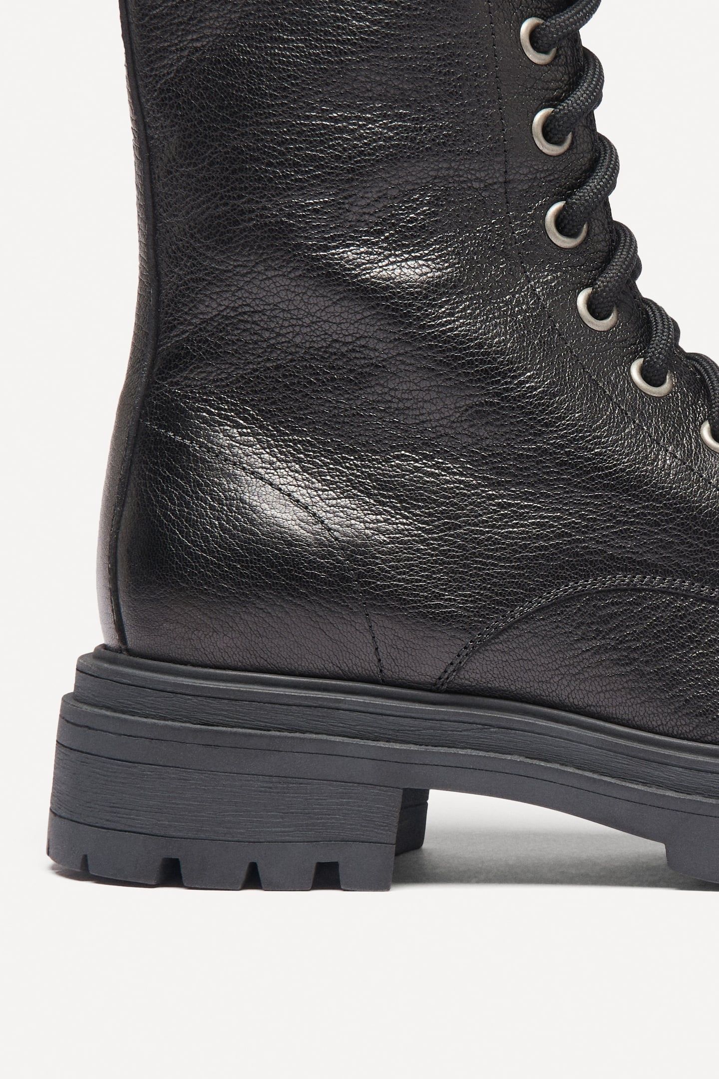 ANKLE BOOTS BLACK 4