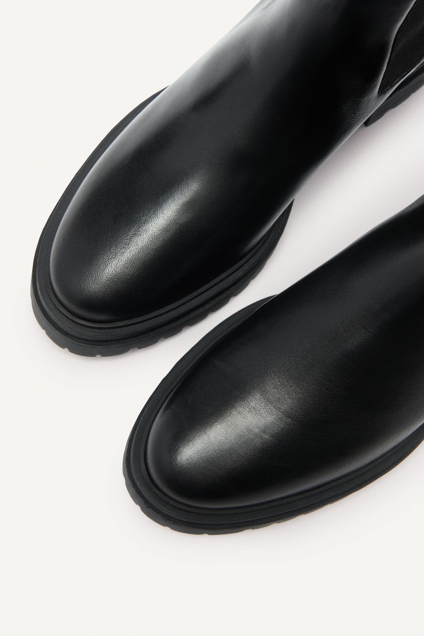 BOOTS BLACK 4