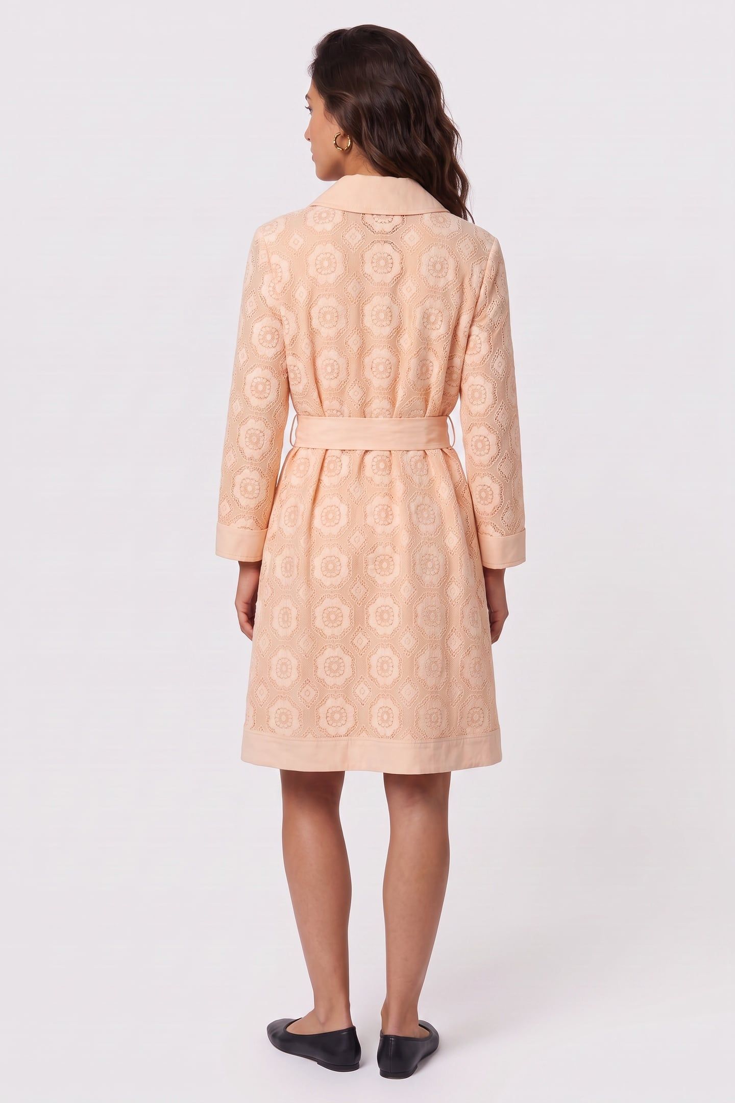 OUTERWEAR WHITE 2