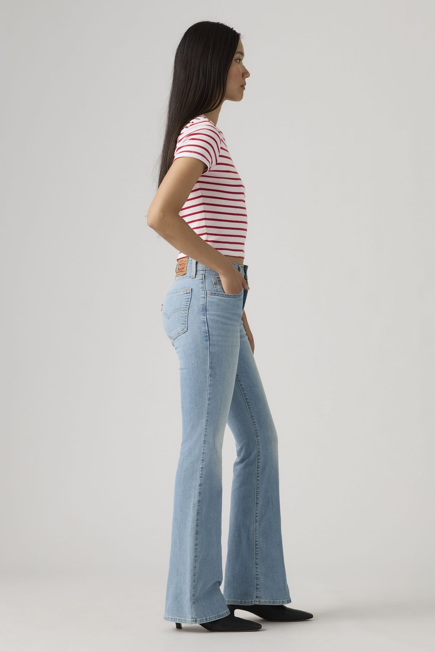 726™ HIGH RISE FLARE LIGHTWEIGHT JEANS 3