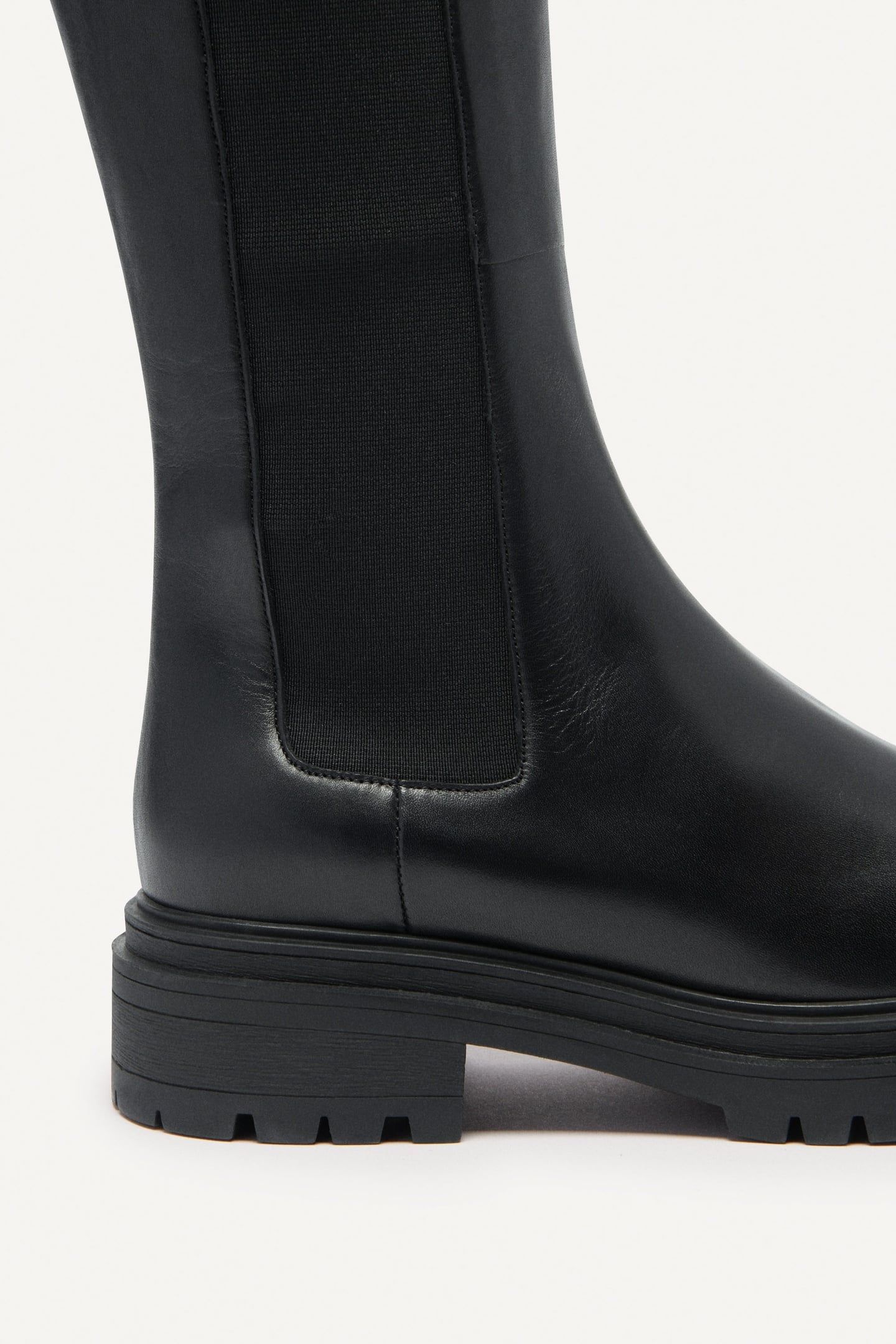 BOOTS BLACK 3