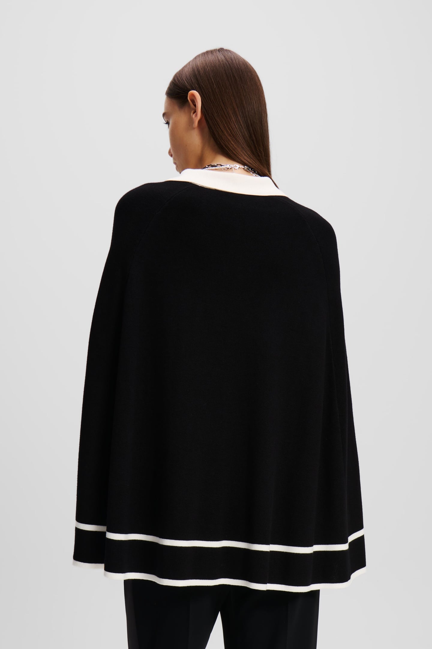 COLLAR CAPE BLACK 3