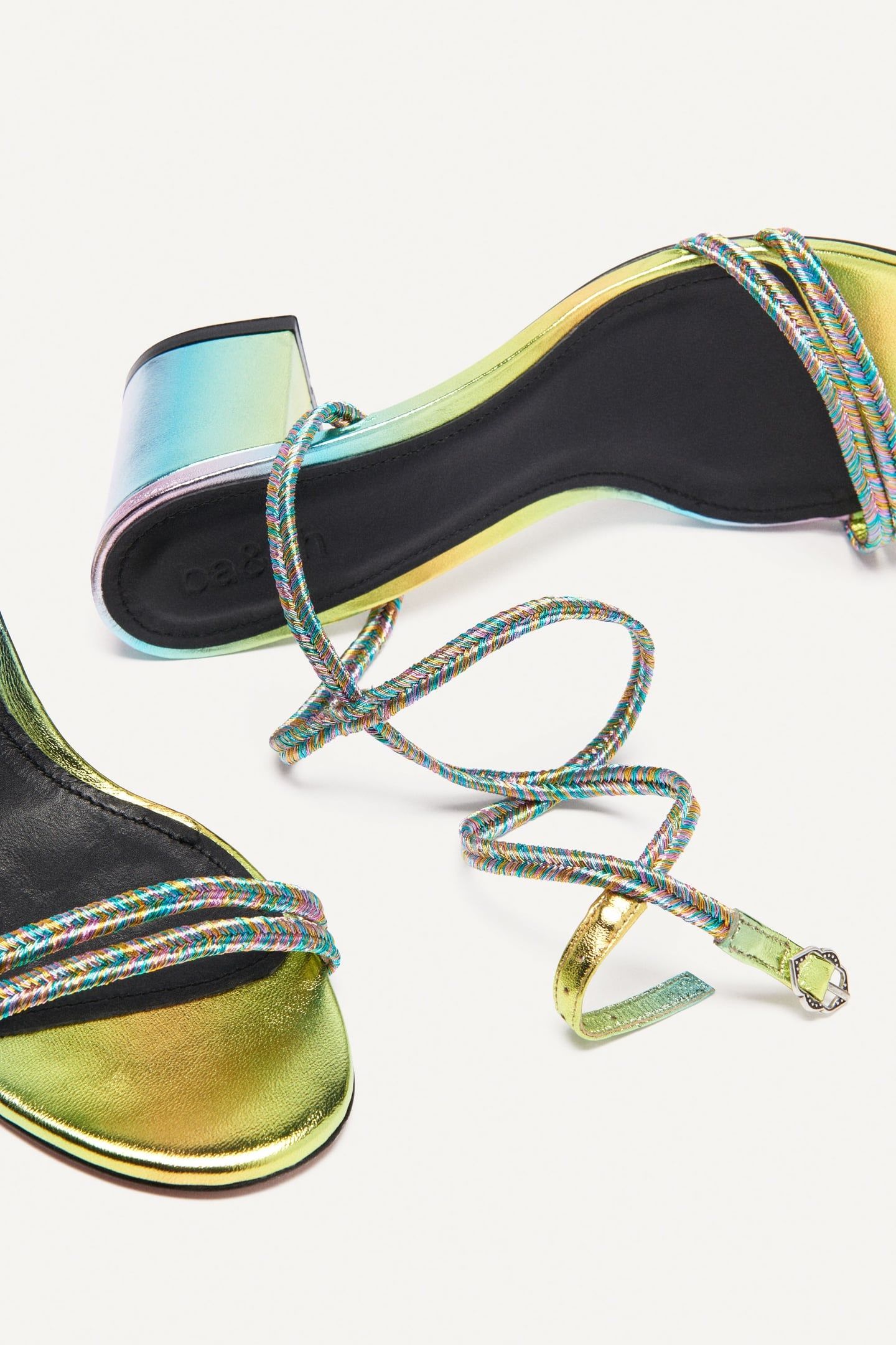 SANDALS MULTICO 3