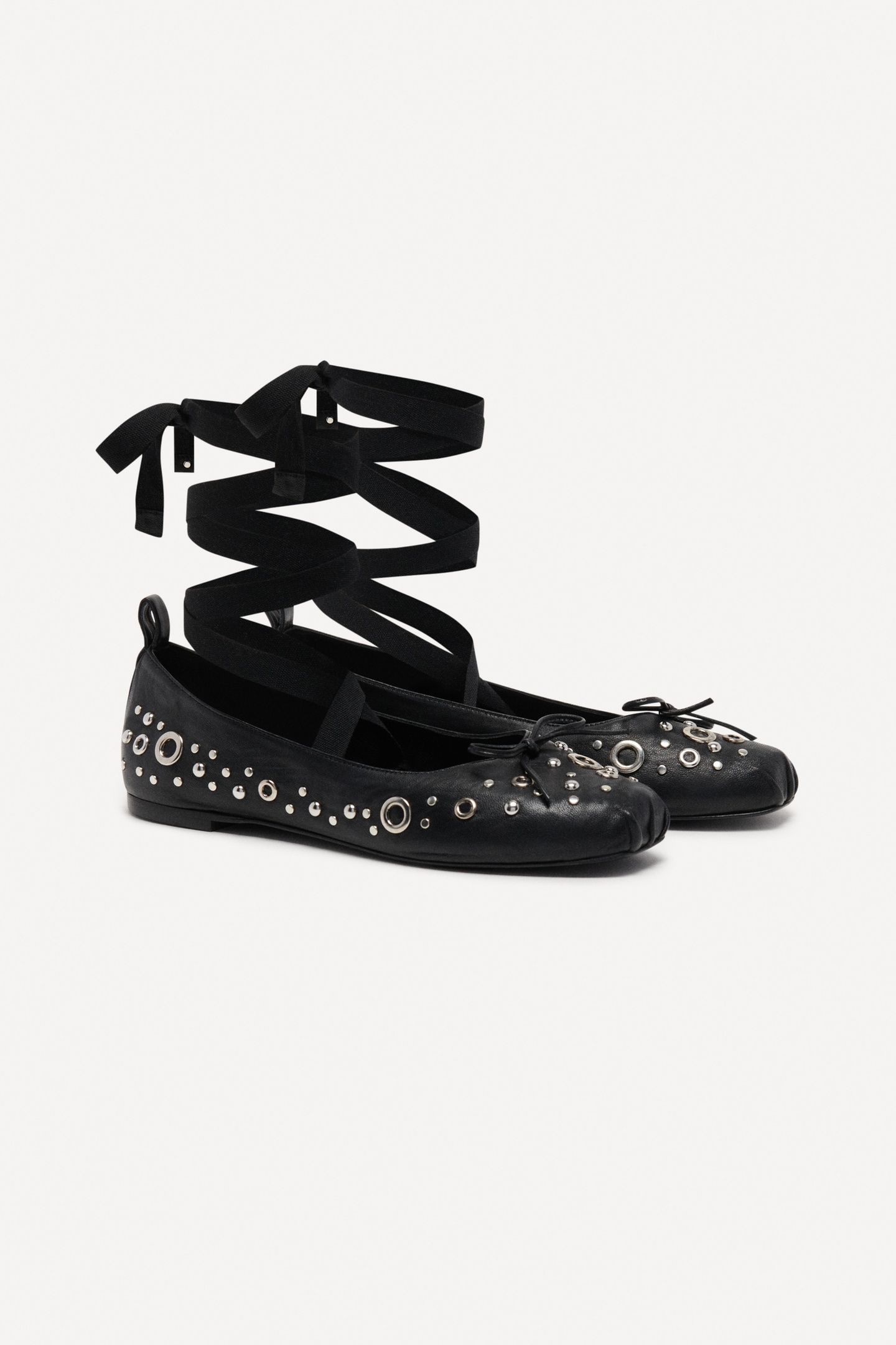 BALLERINAS BLACK 2