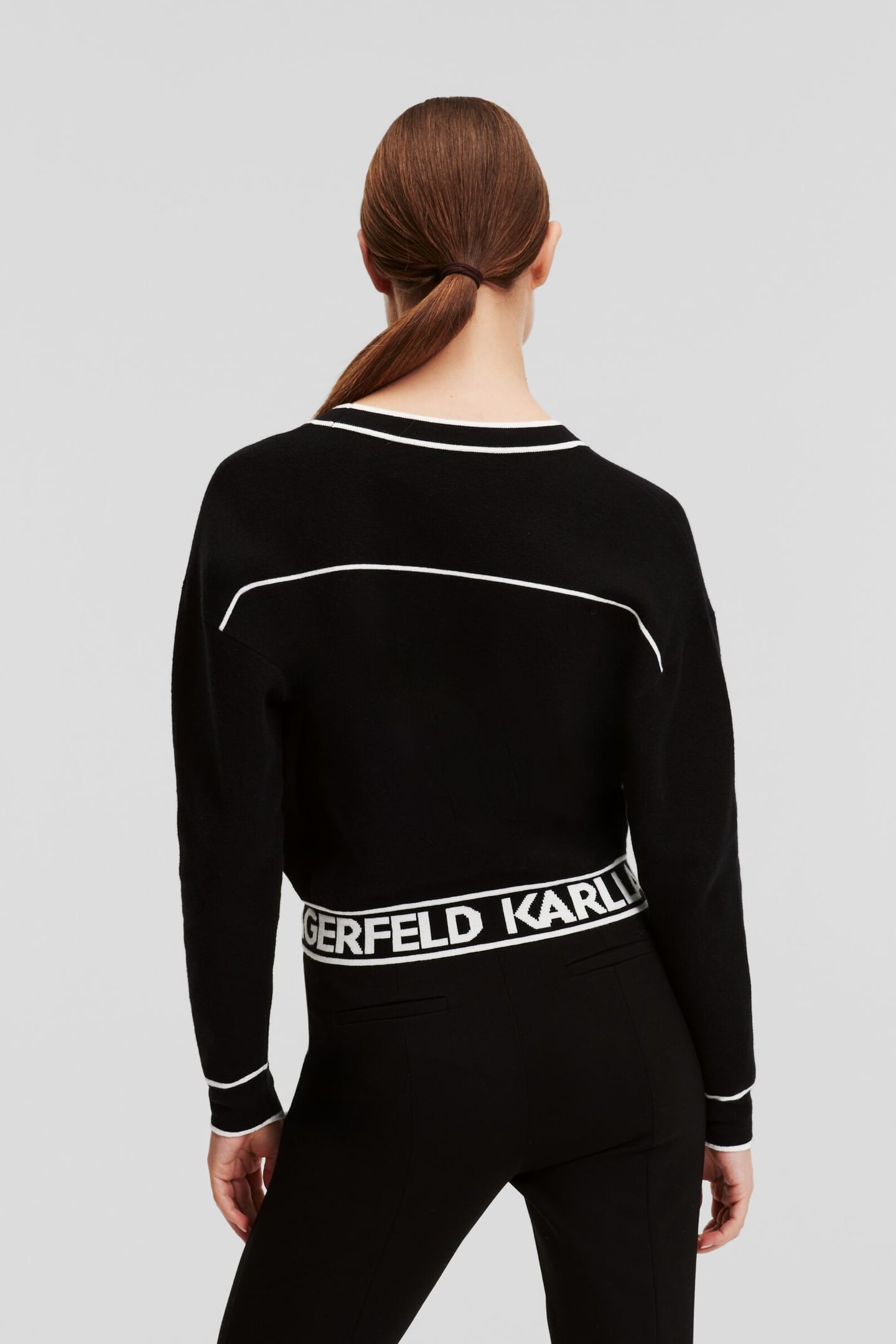 SHORT LOGO CARDIGAN BLACK 2