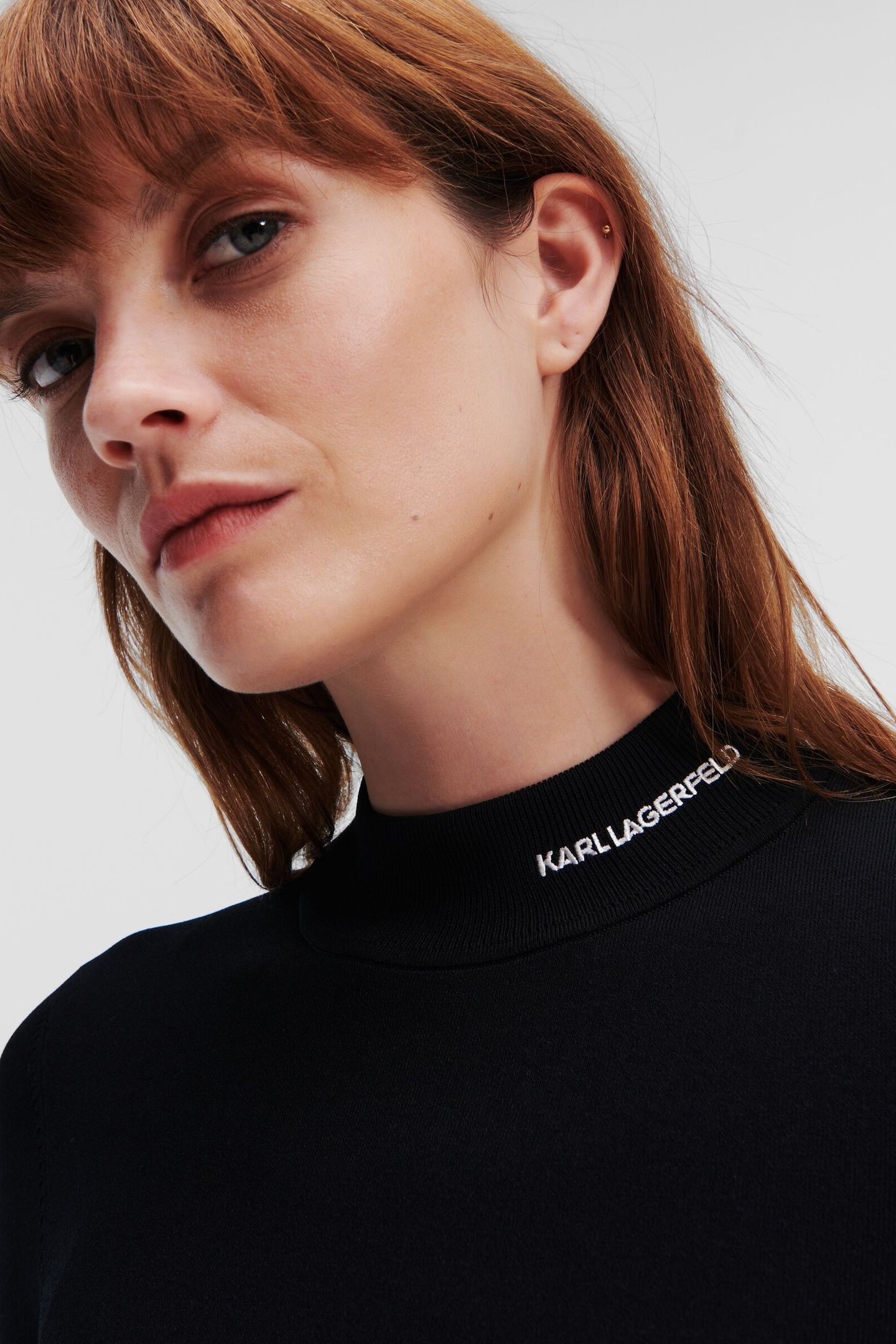 CLASSIC TURTLE NECK BLACK 8