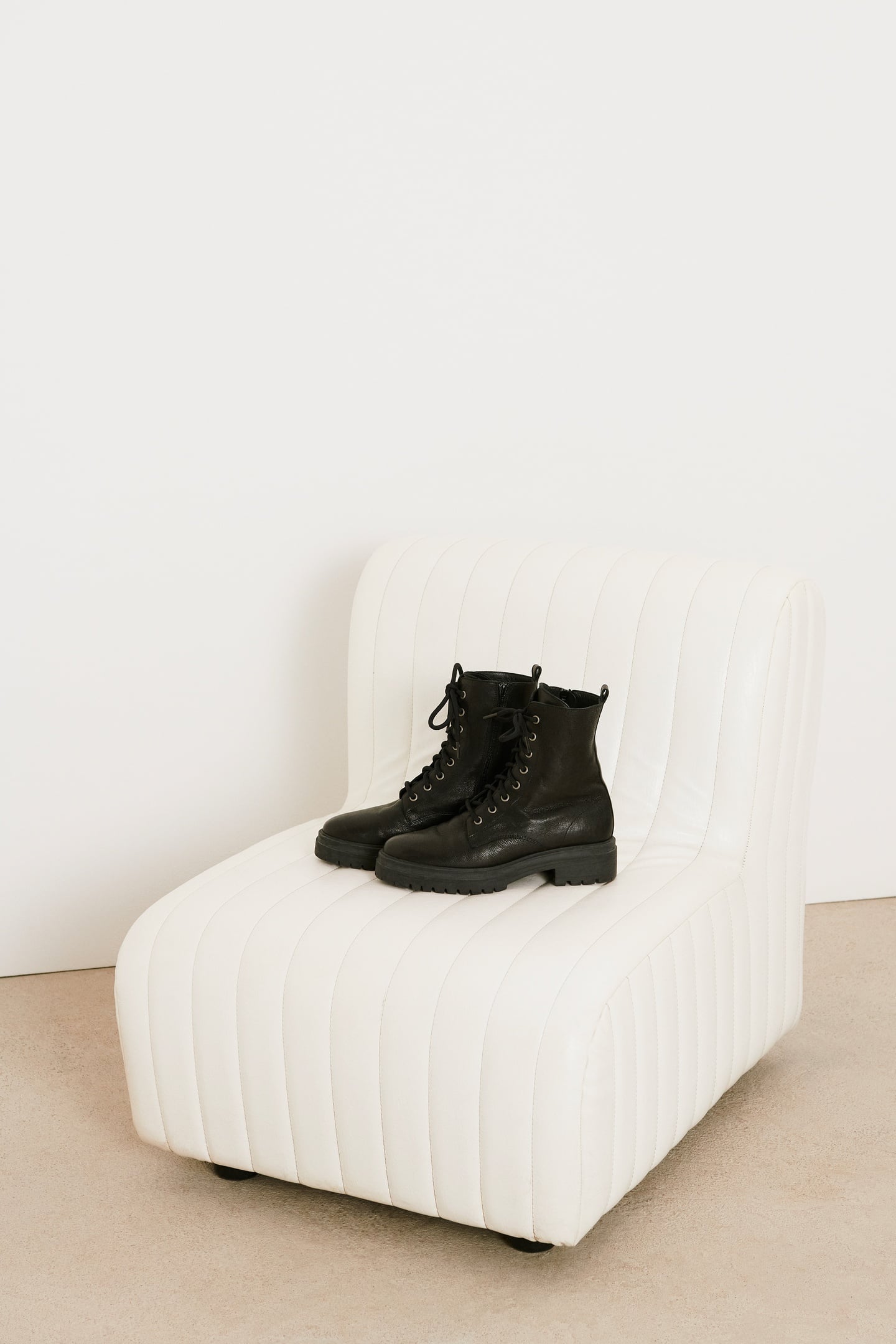 ANKLE BOOTS BLACK 3