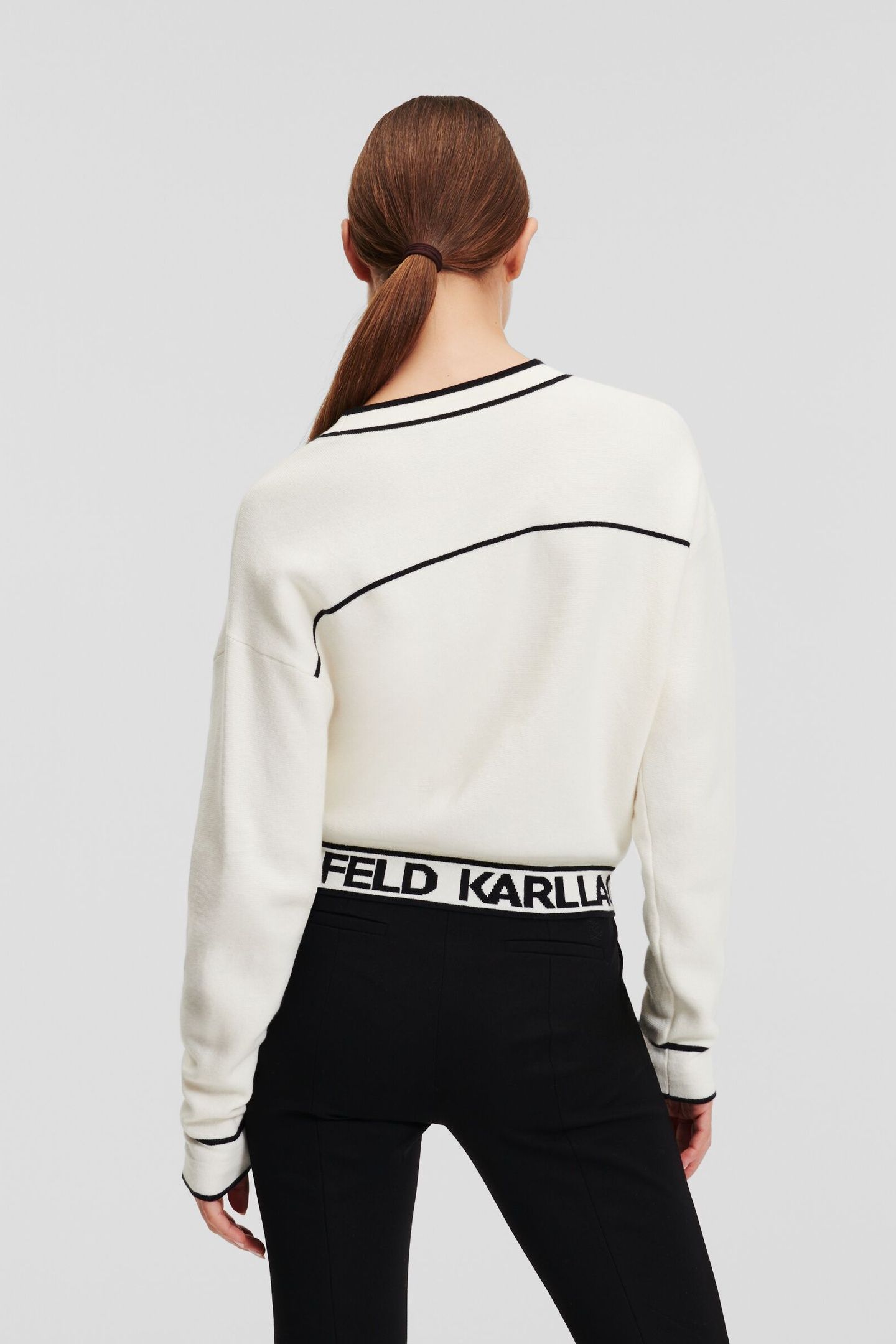 SHORT LOGO CARDIGAN WHITE 2