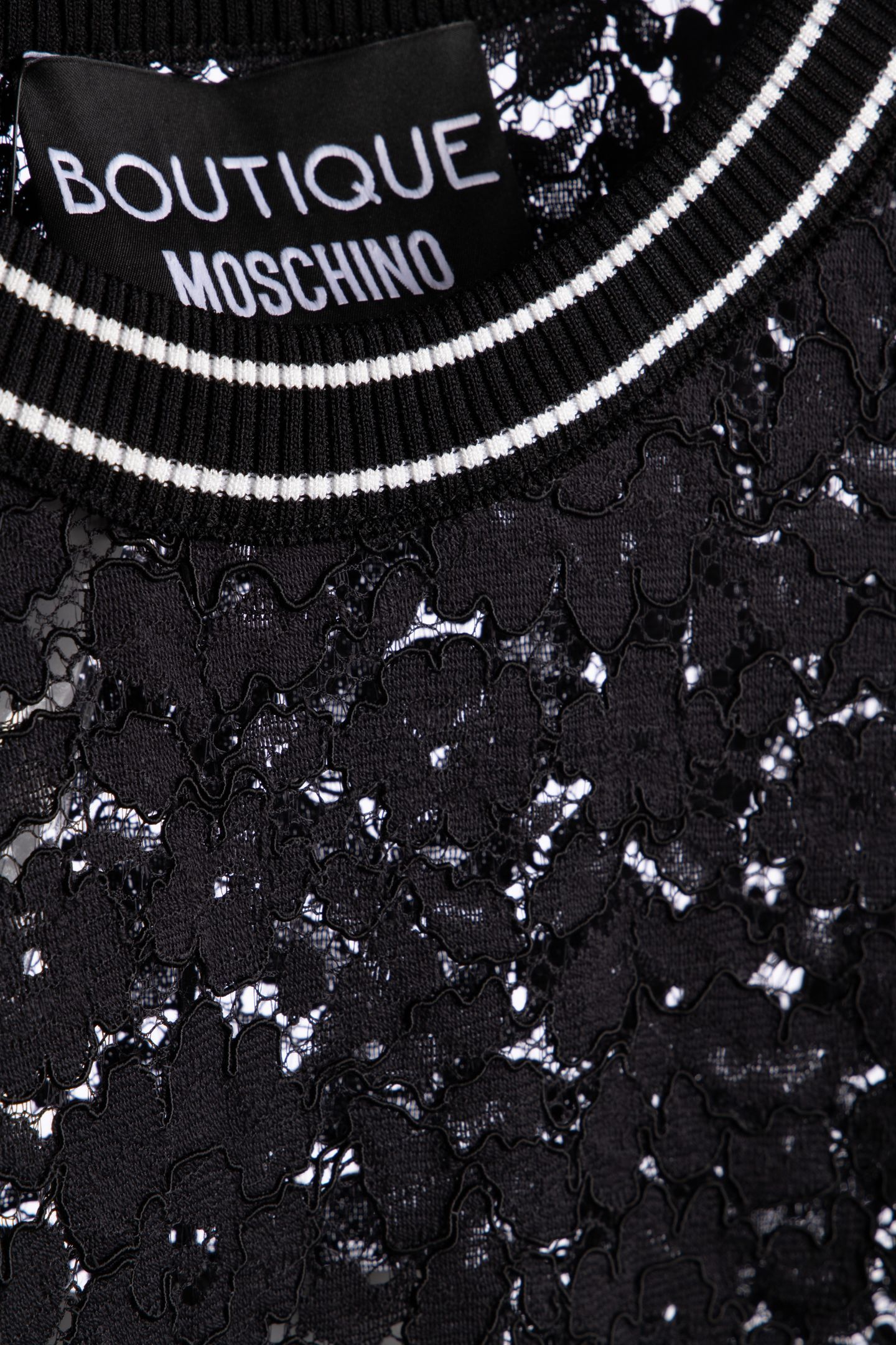 LACE TOP BLACK 4