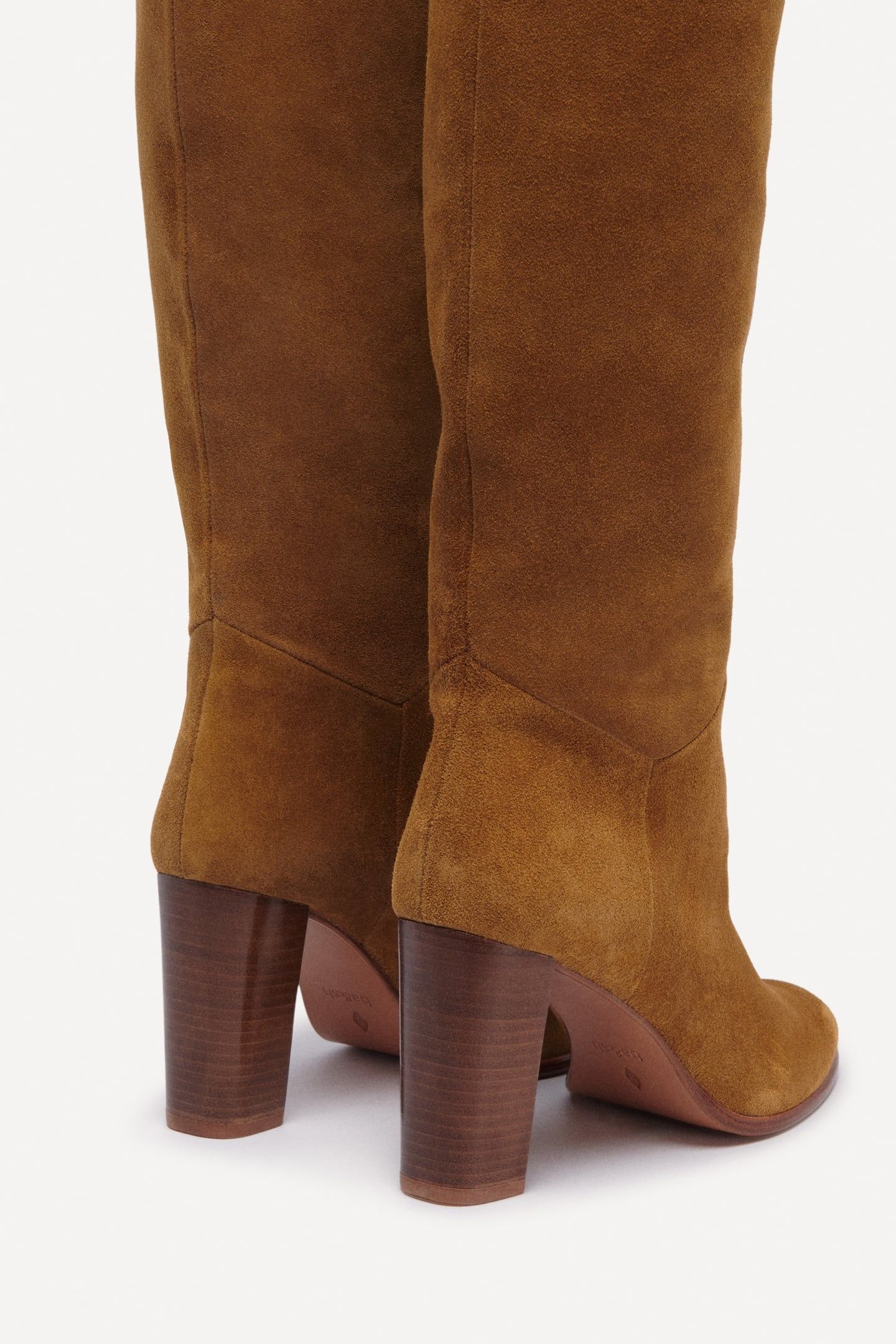 BOOTS BRONZE 4