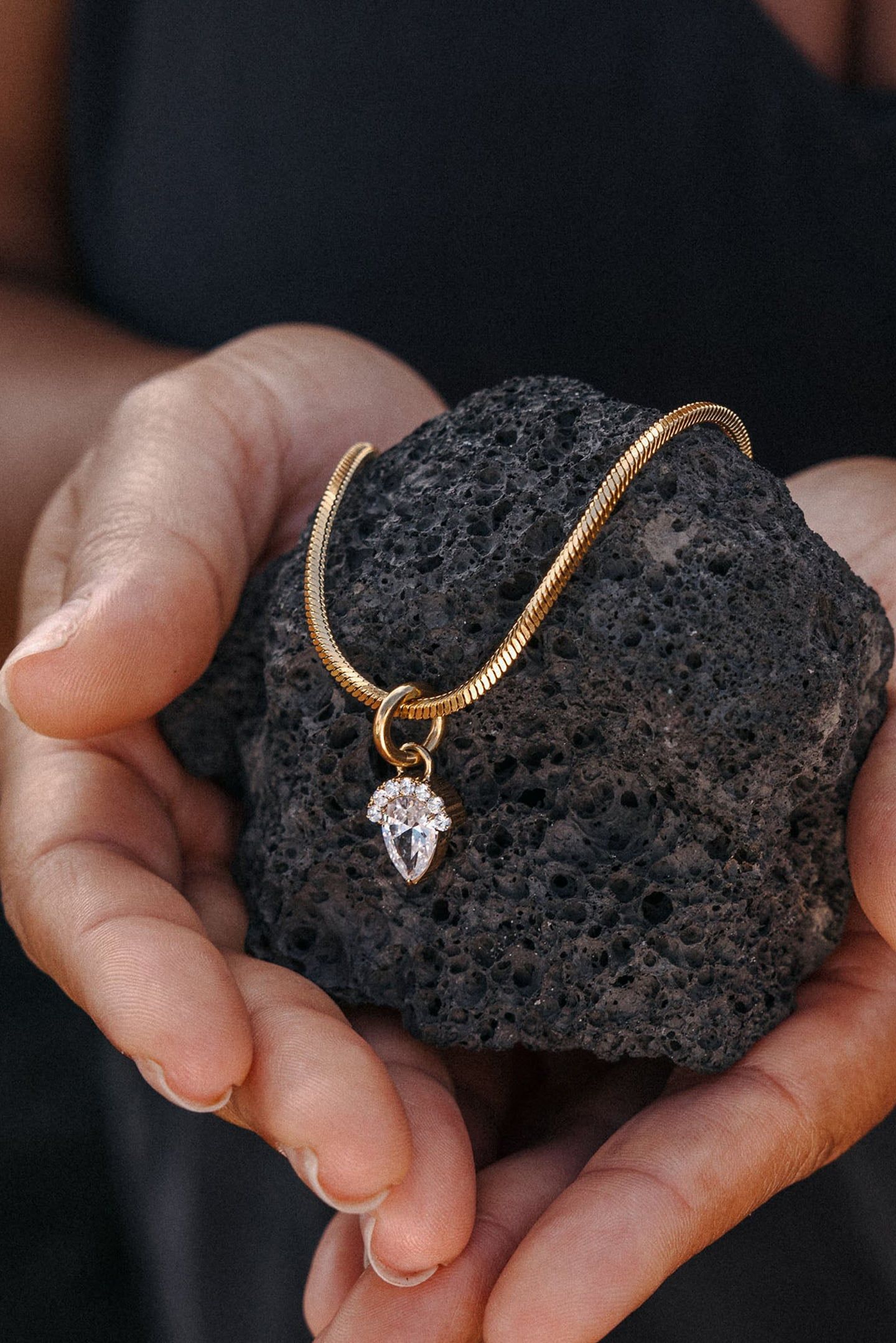 ETERNAL FLAME CHARM GOLD 3