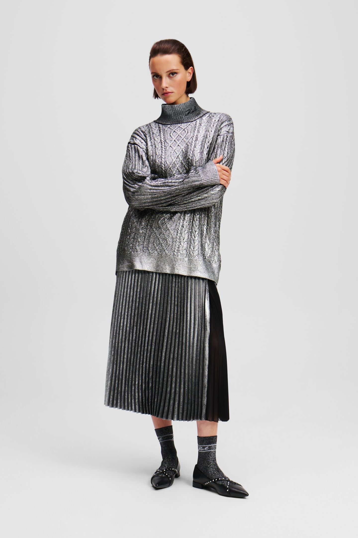 CABLE KNIT SWEATER GUNMETAL 3