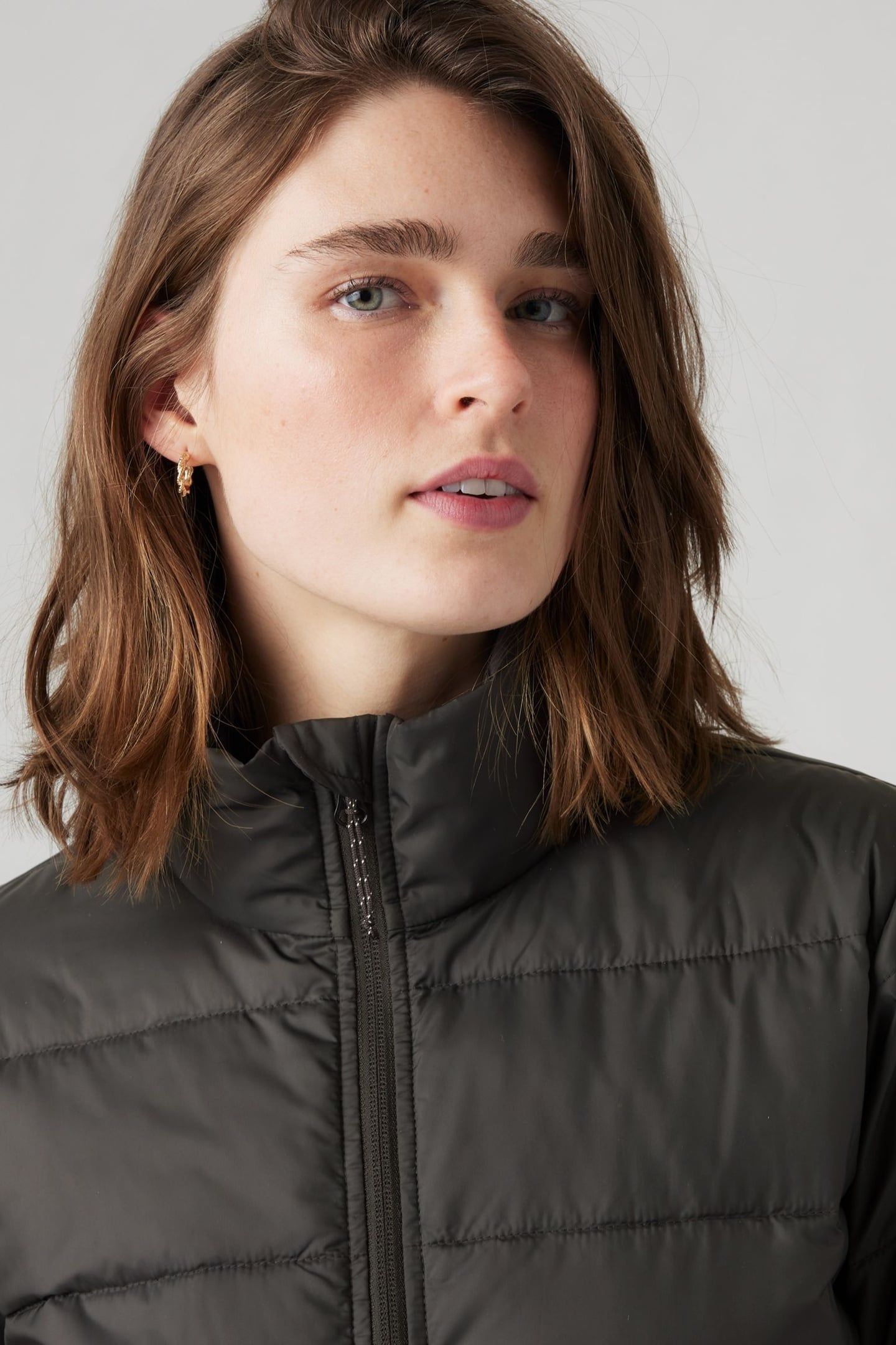 HOLLY PACKABLE SHORT PUFFER 4