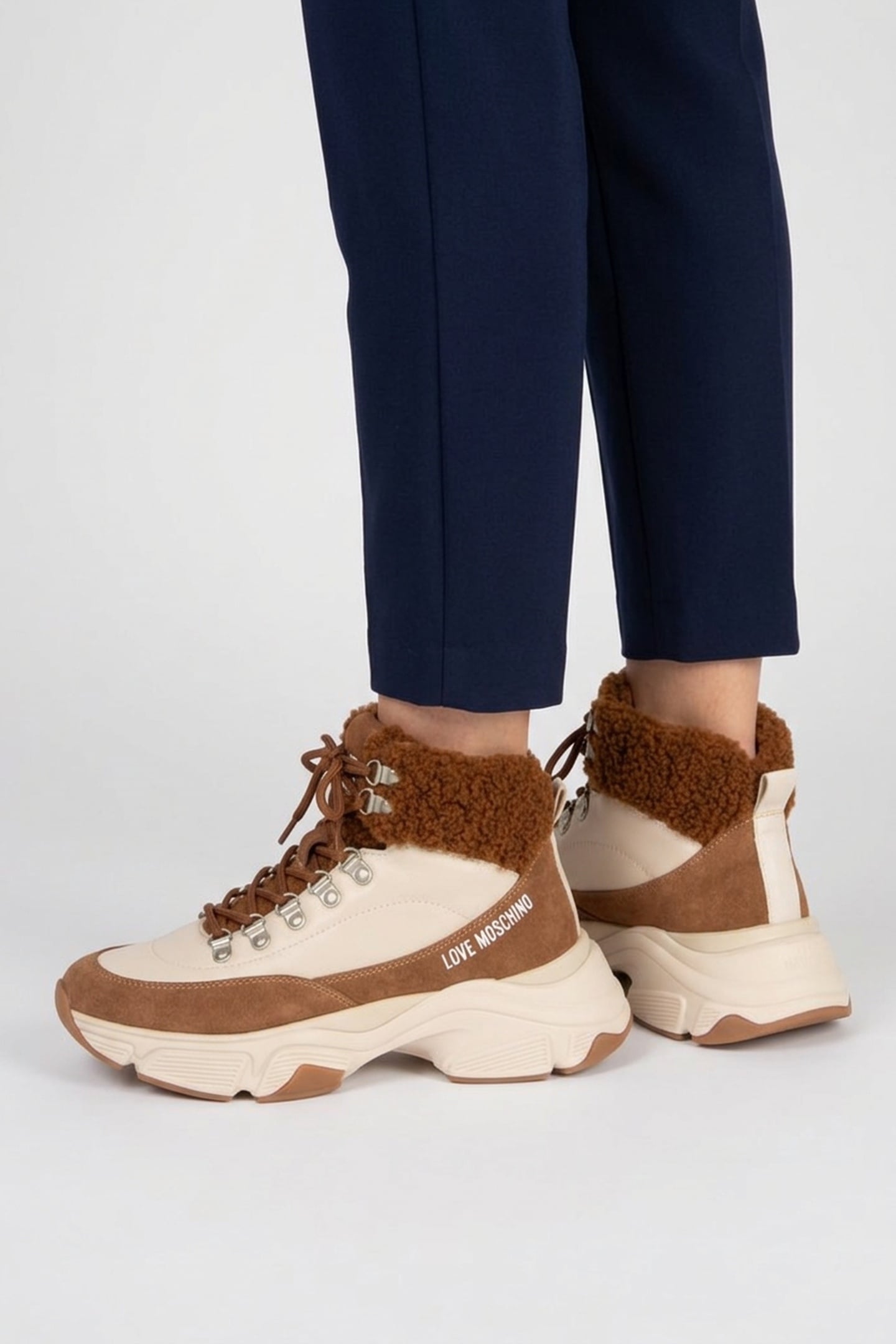 SNEAKERS BEIGE 2