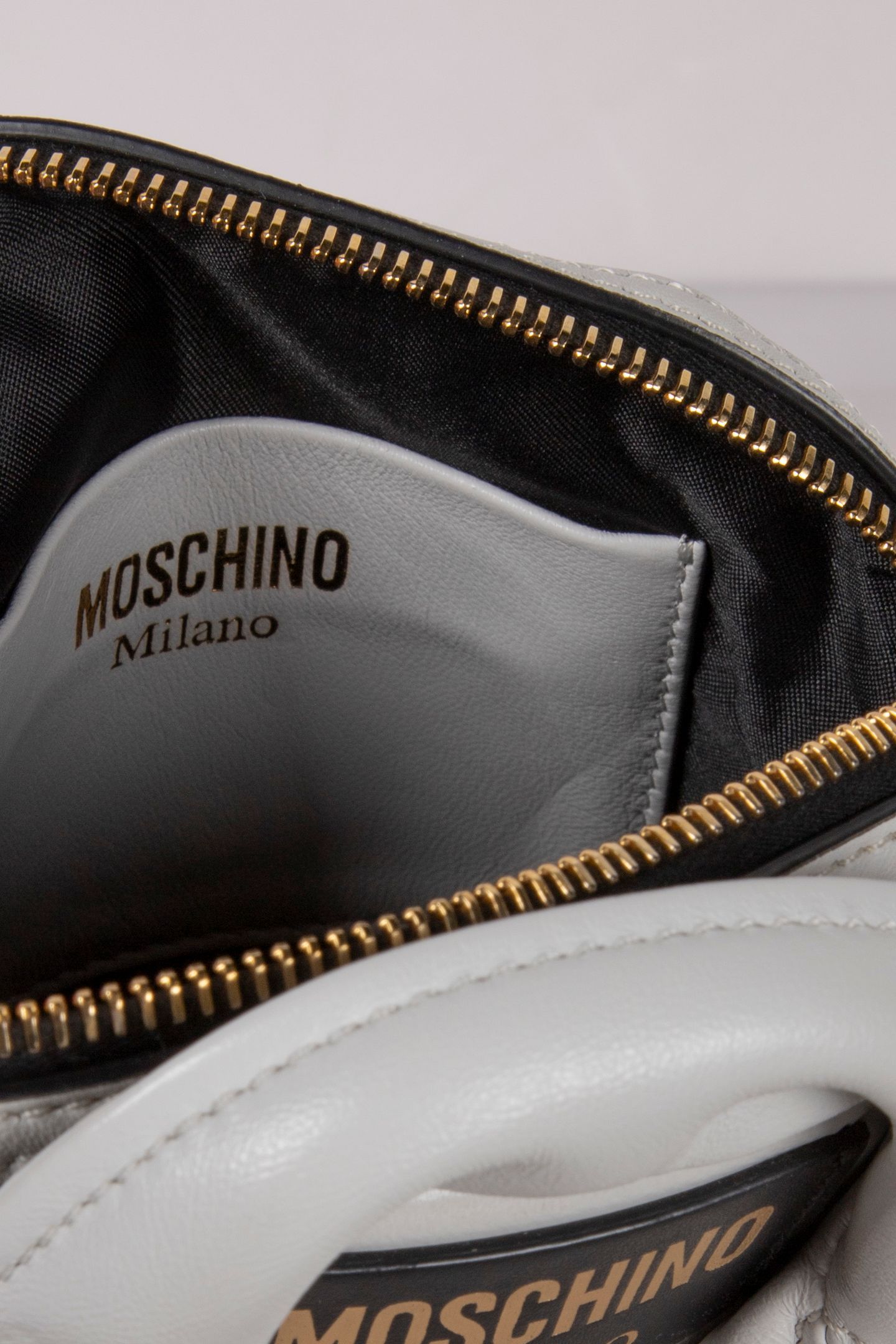 BAG WHITE 5