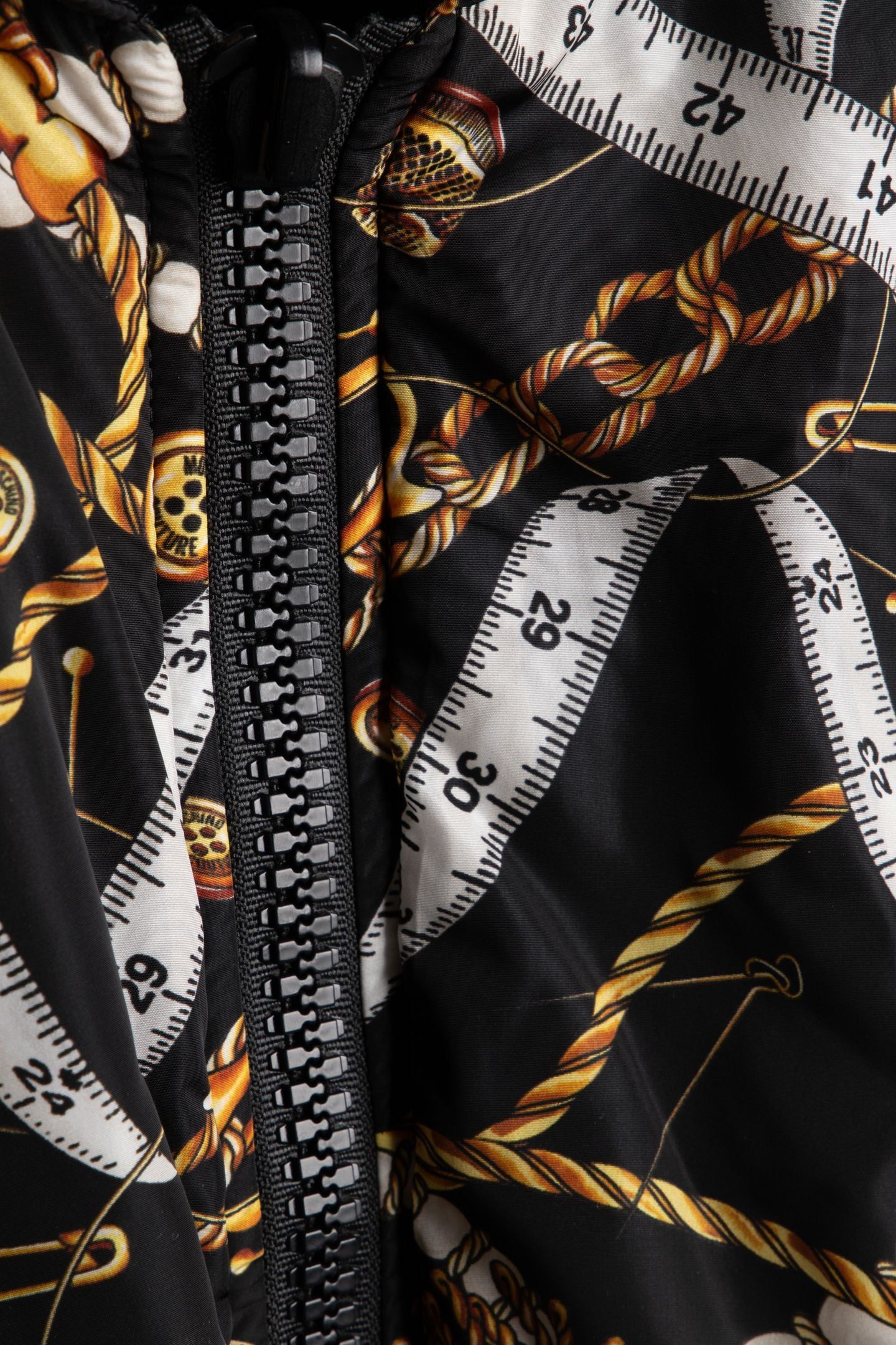 OUTERWEAR BLACK 4