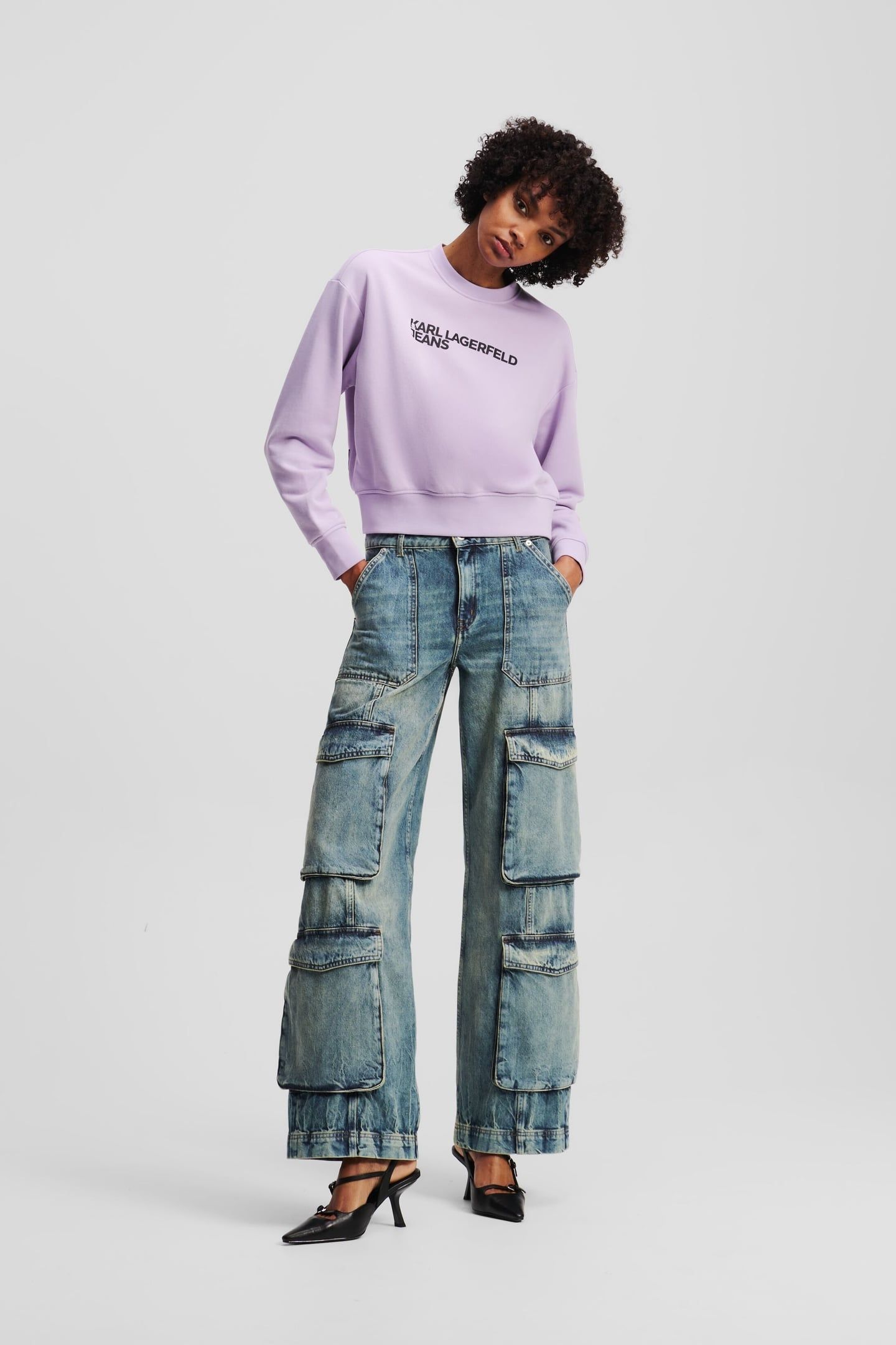 KLJ MR RELAXED CARGO DENIM TINTED VISUAL WASHED BLUE 1