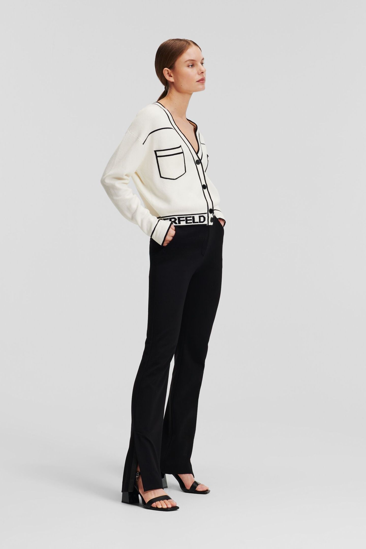 SHORT LOGO CARDIGAN WHITE 3