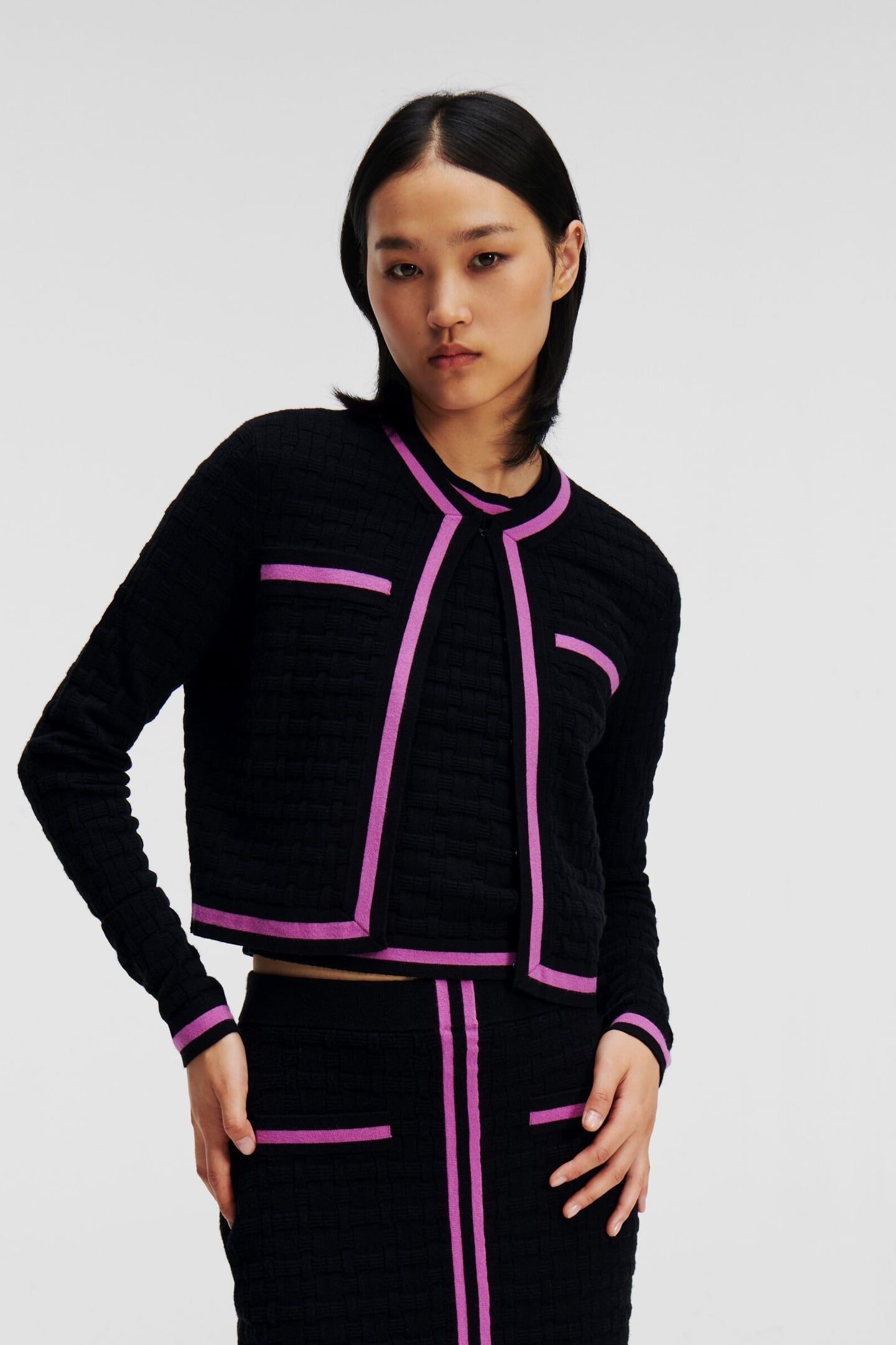 TEXTURED CLASSIC KNIT CARDIGAN BLACK/IRIS ORCHID 1