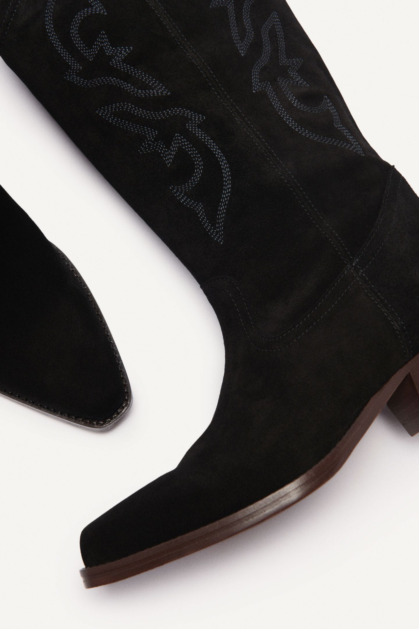 BOOTS BLACK 4