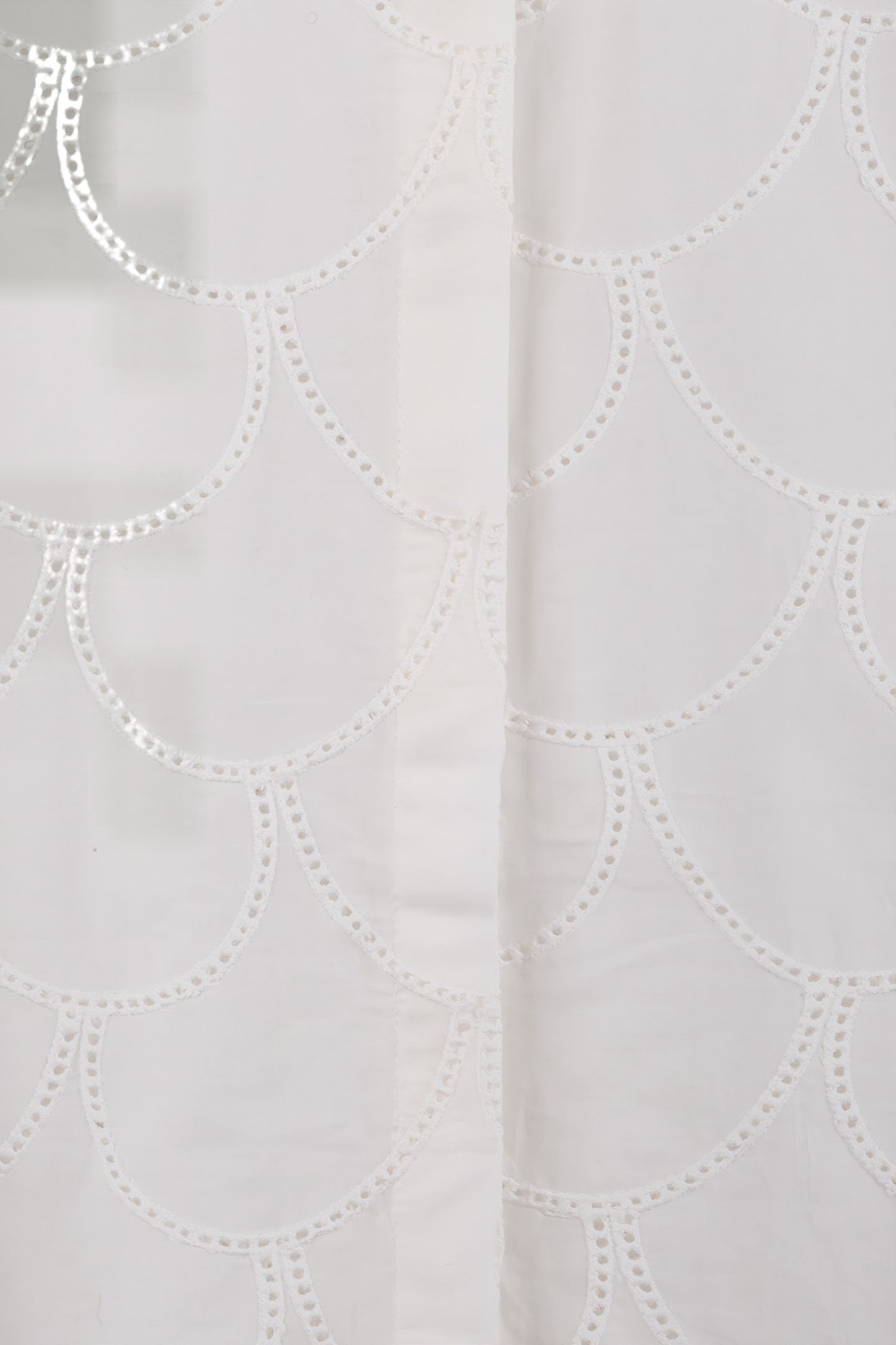 MAGNOLIA MOON WHITE 4