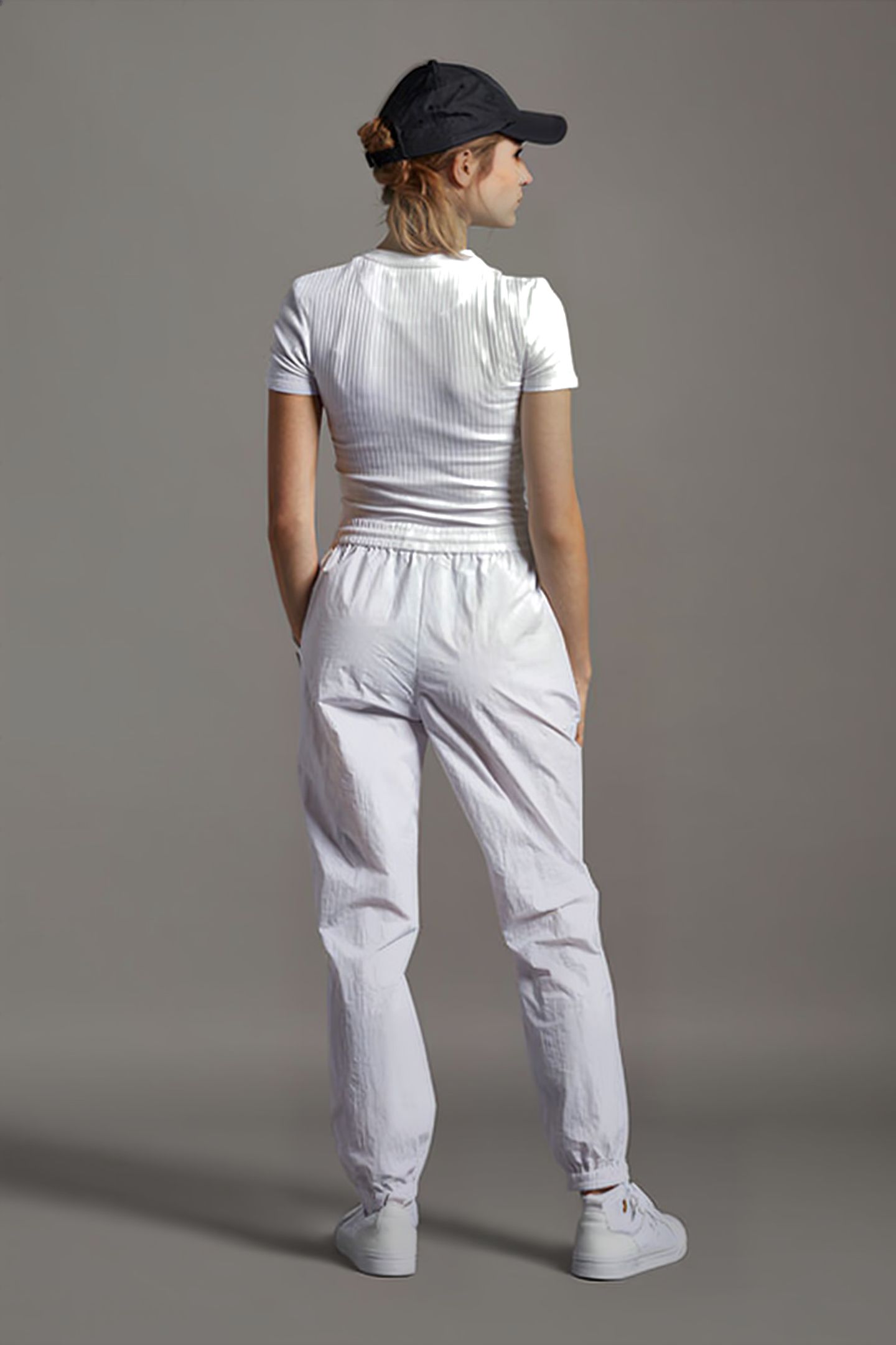 TRACKPANT WHITE 3
