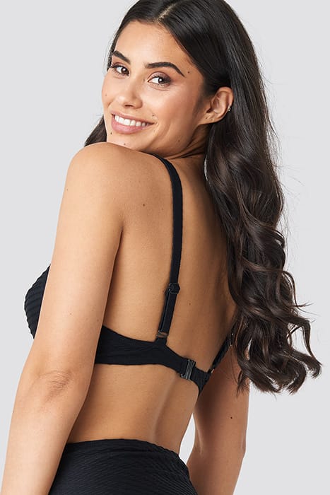 STRUCTURED BRIDGE DETAIL BIKINI BRA BLACK 2