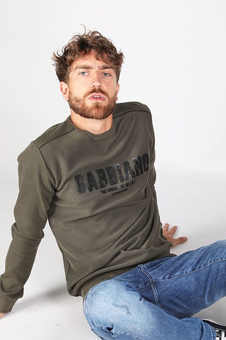 SWEATER ARMY 4