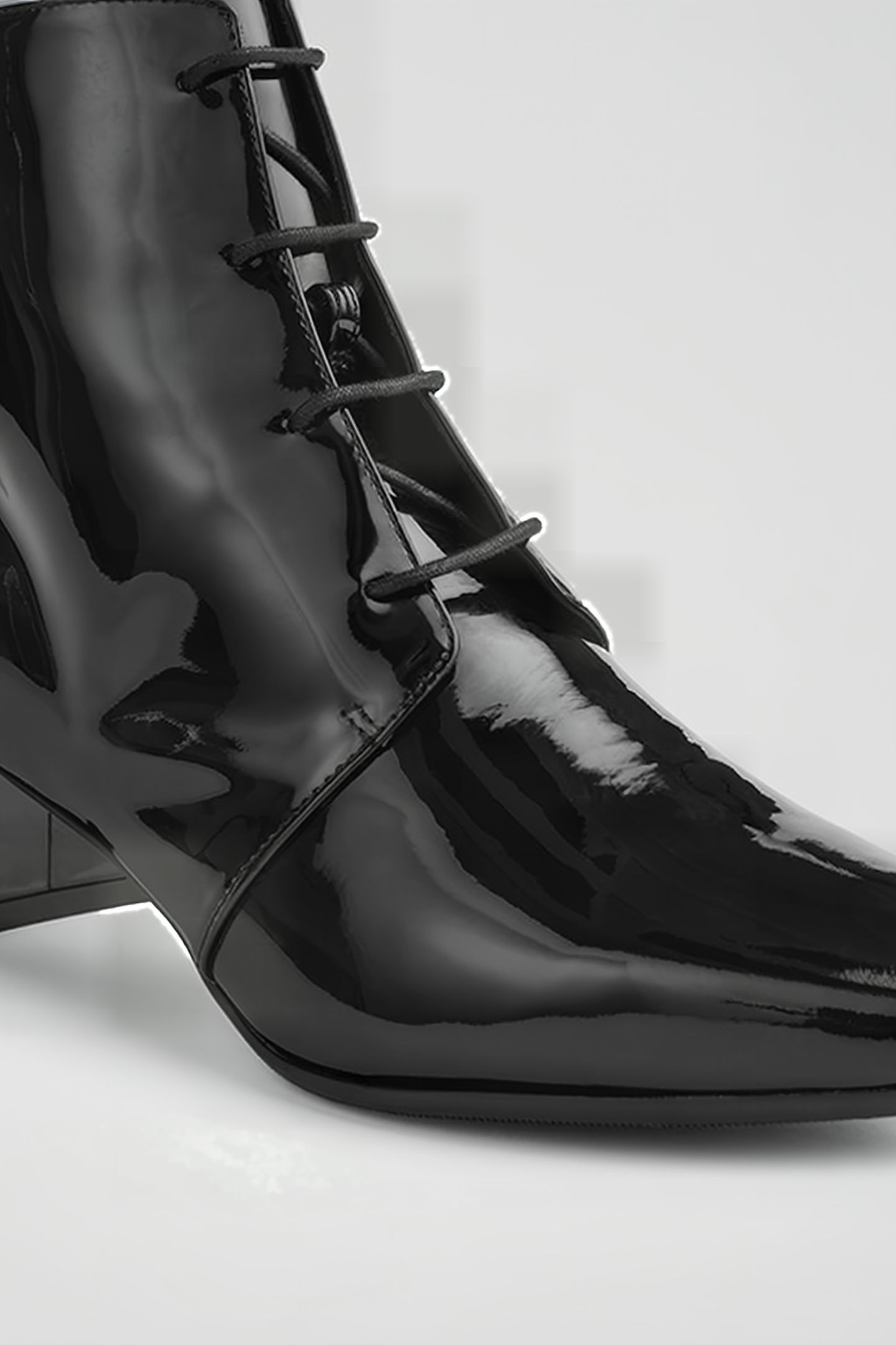 LOLA BLACK 4
