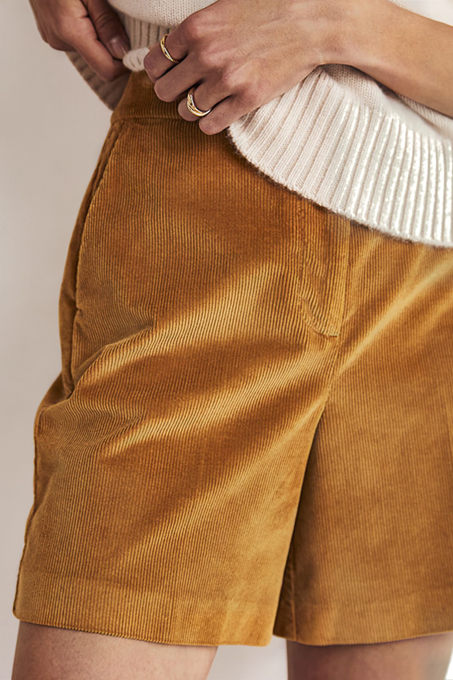 HIGH WAIST SHORTS BRN 4