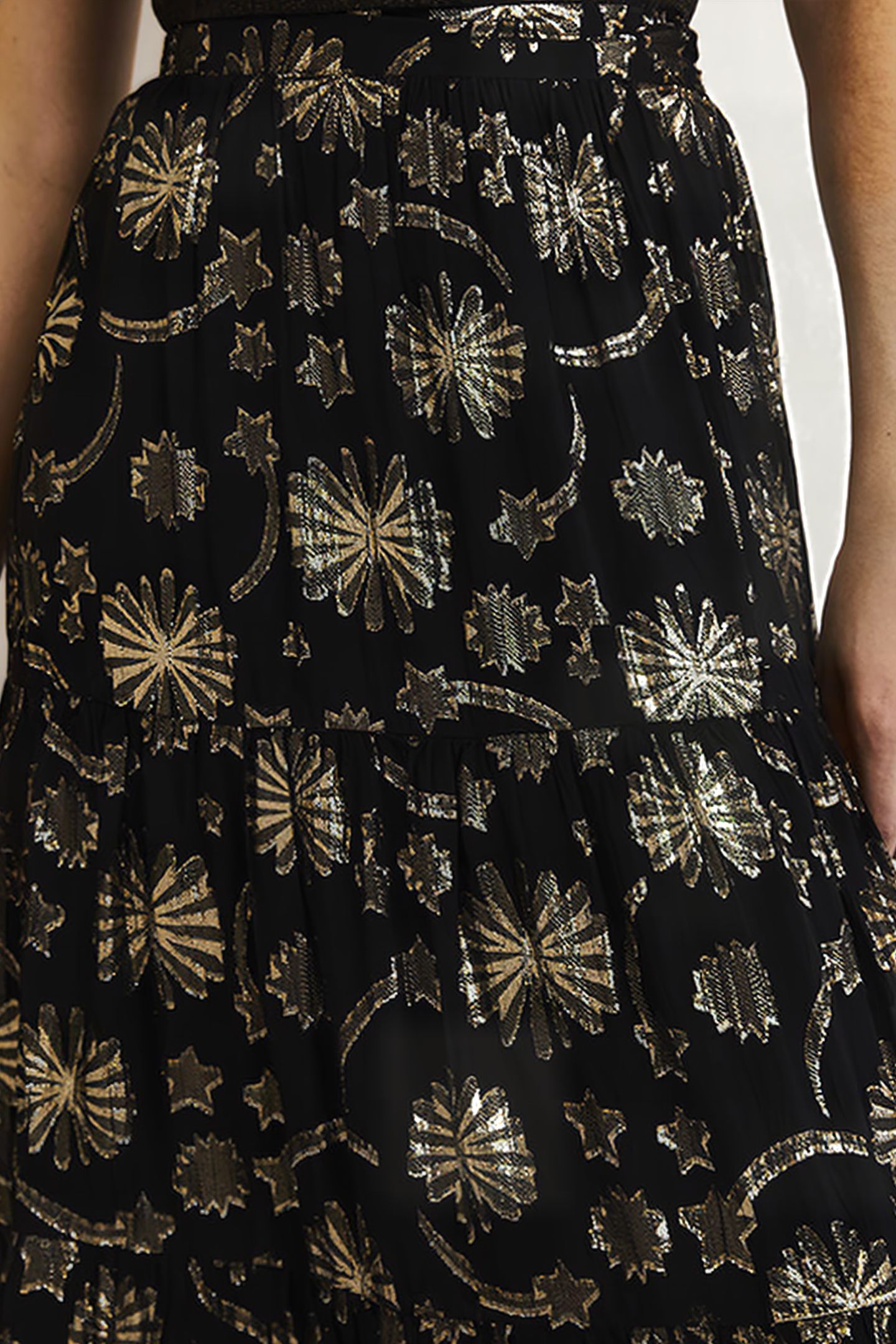 TIERED MIDI SKIRT BLK 4
