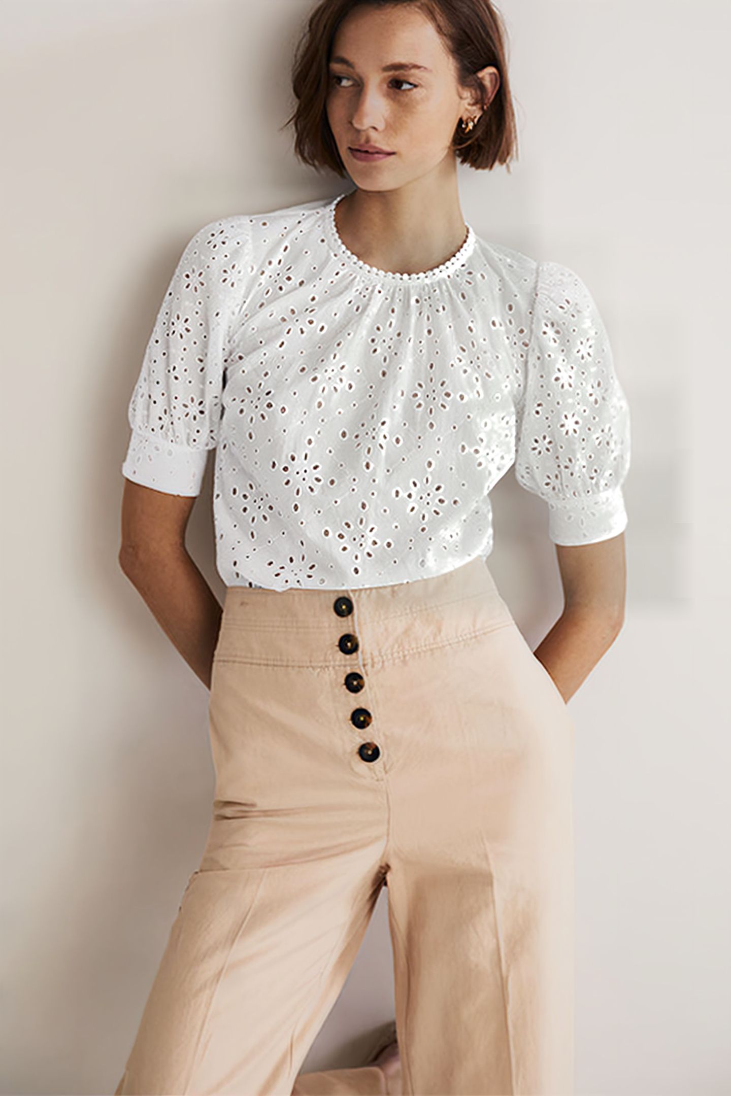 BRODERIE CUT-OUT DETAIL TOP WHT 1