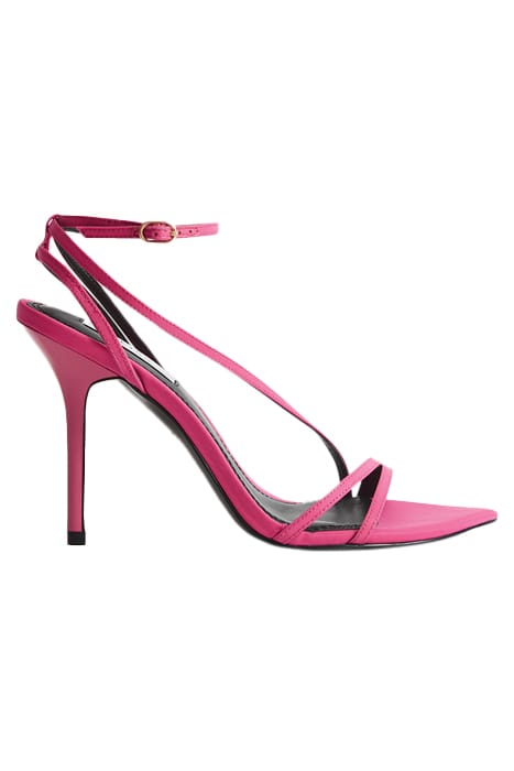 ADELA PINK DRESS — MEASUREMENTS OF MODEL 1