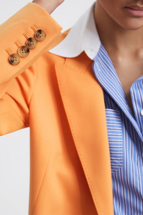 EMMY BLAZER ORANGE BLAZER — MEASUREMENTS OF MODEL 7