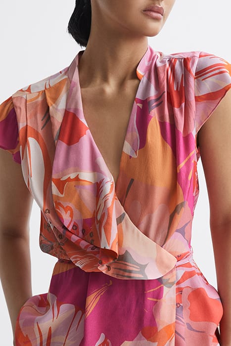 COREY BLOUSE PINK BLOUSES — MEASUREMENTS OF MODEL 6