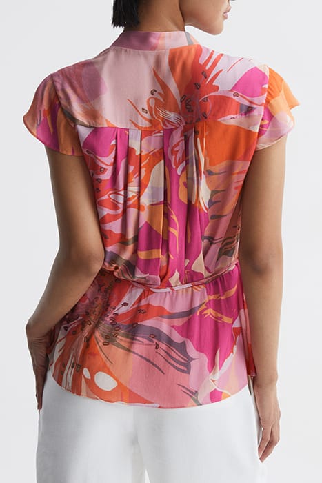 COREY BLOUSE PINK BLOUSES — MEASUREMENTS OF MODEL 2