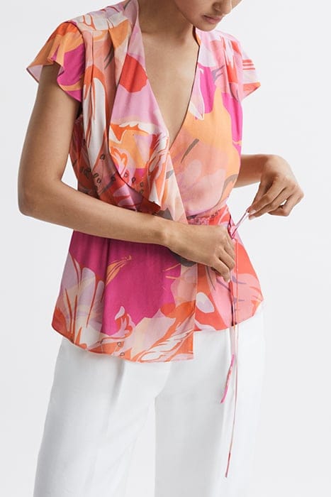 COREY BLOUSE PINK BLOUSES — MEASUREMENTS OF MODEL 1