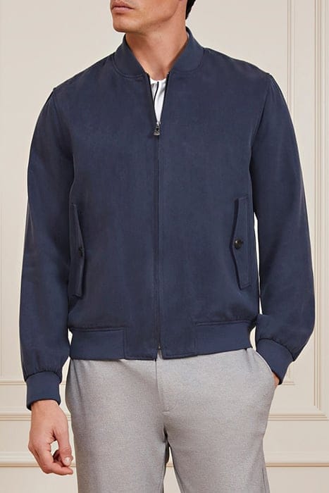 GUESS ECO CLASSIC BOMBER SMART BLUE 1