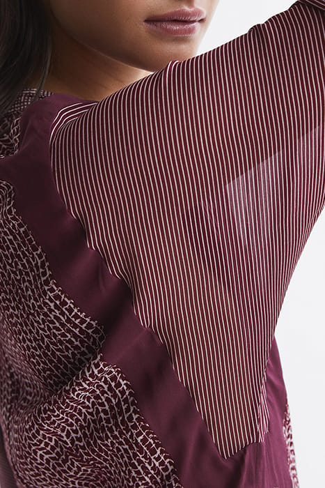 TANIS BURGUNDY 7