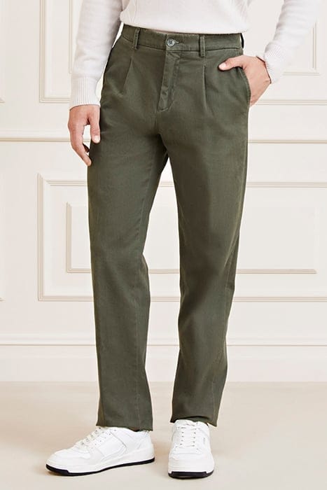 MARCIANO BY GUESS ETHAN ROLL- CHINO MOSSY GREEN 1